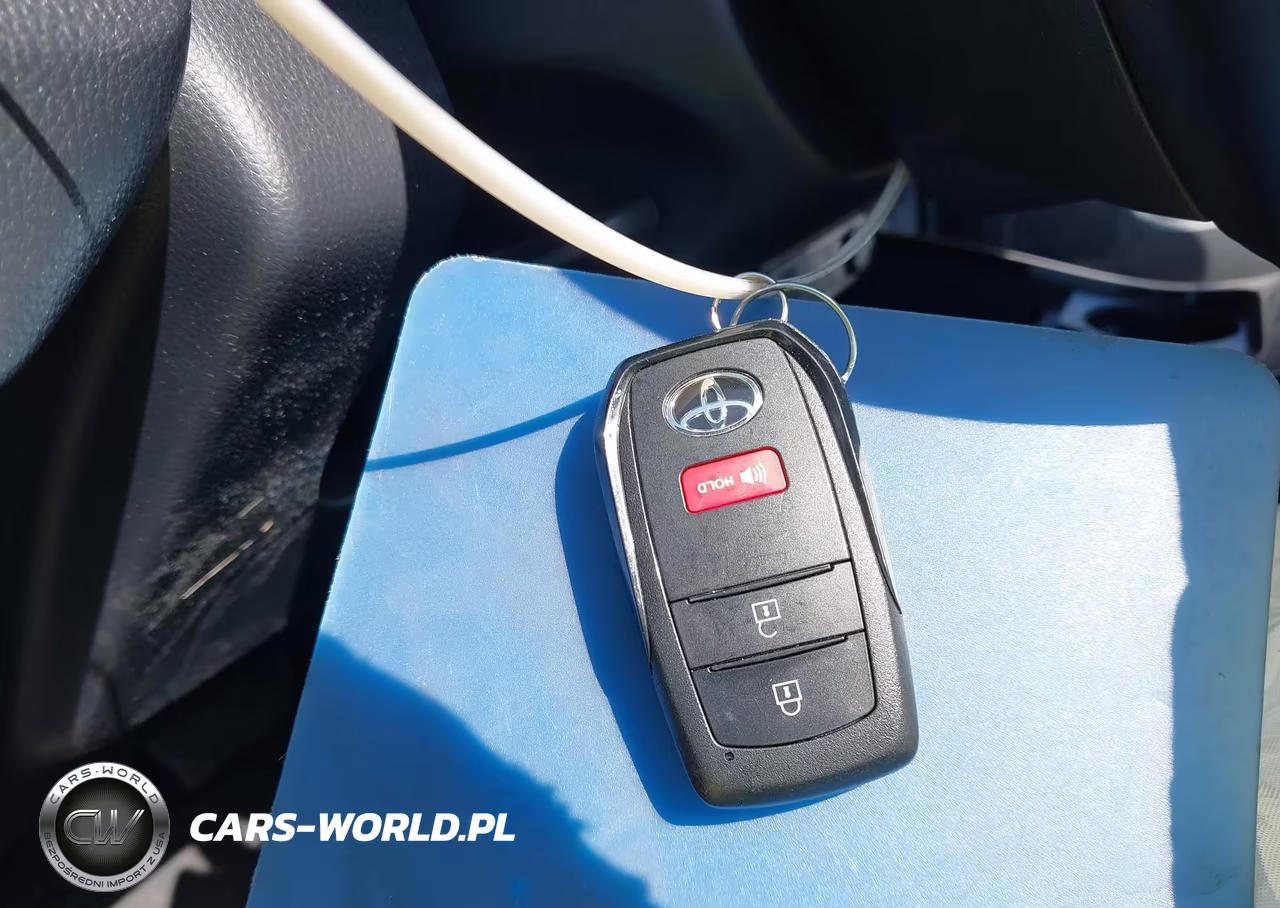 2024 Toyota Prius Prime Xse VIN:JTDACACU7R3026865 - 11
