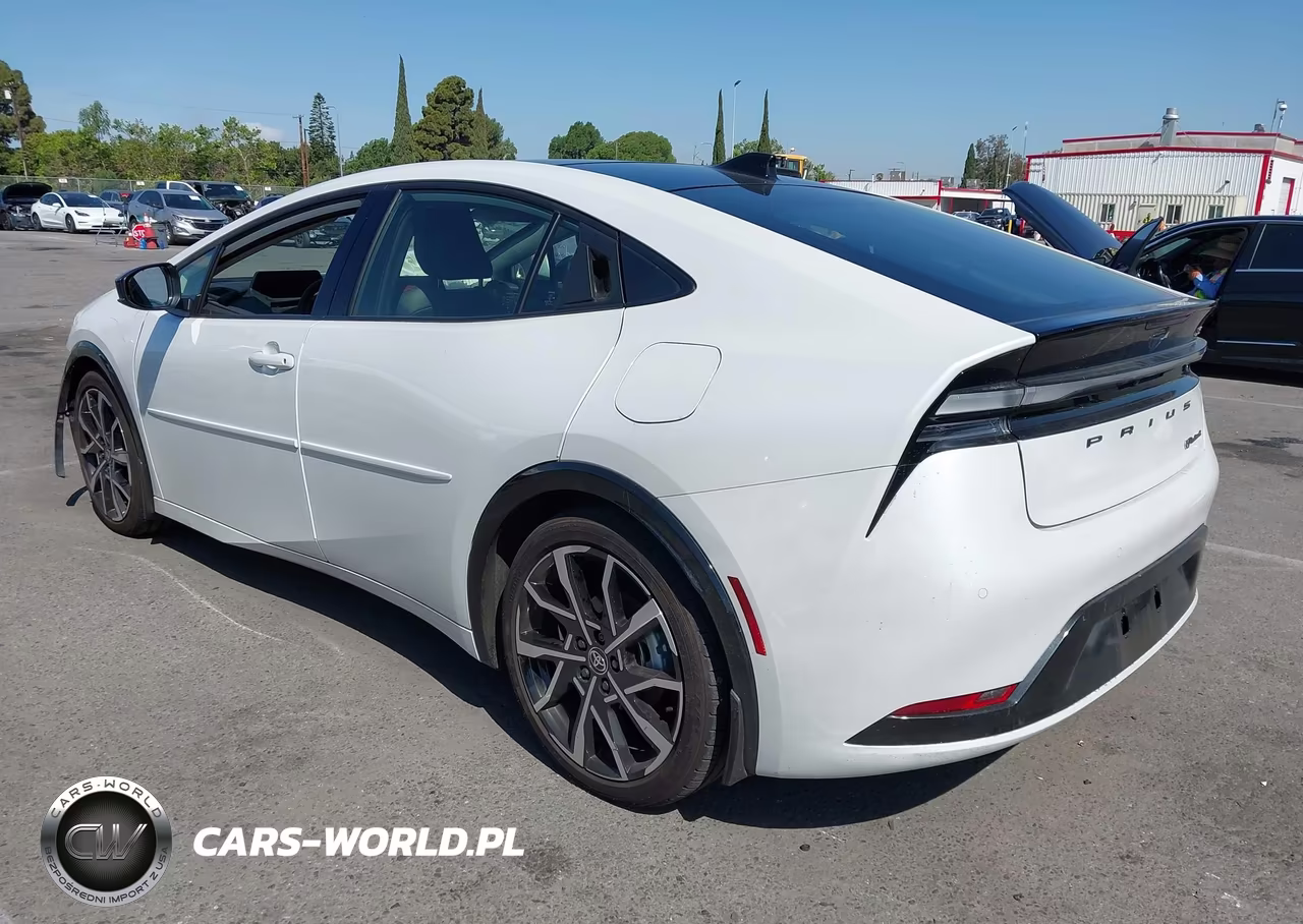 2024 Toyota Prius Prime Xse VIN:JTDACACU7R3026865 - 3