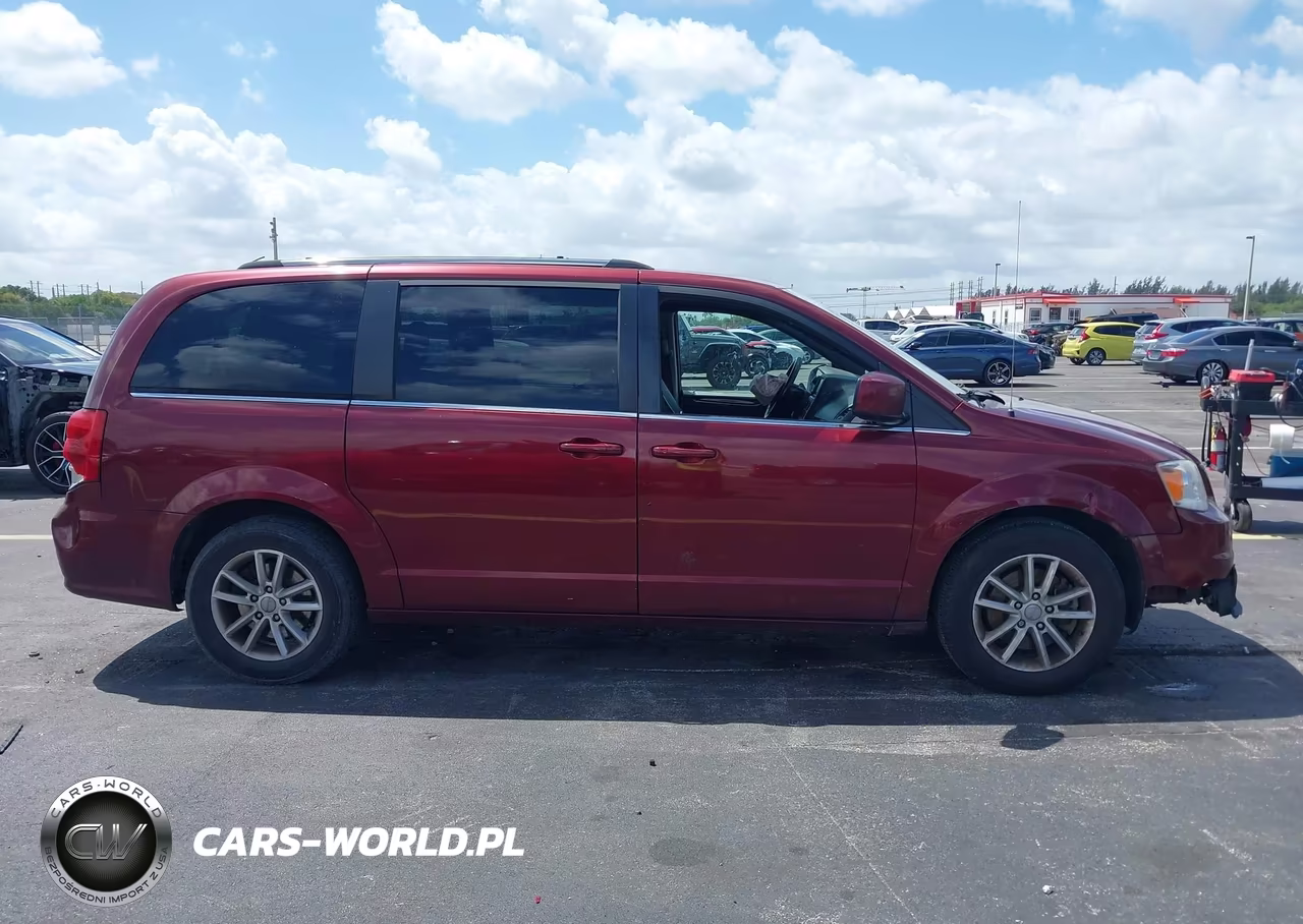 2018 Dodge Grand Caravan Sxt VIN:2C4RDGCG8JR259436 - 14