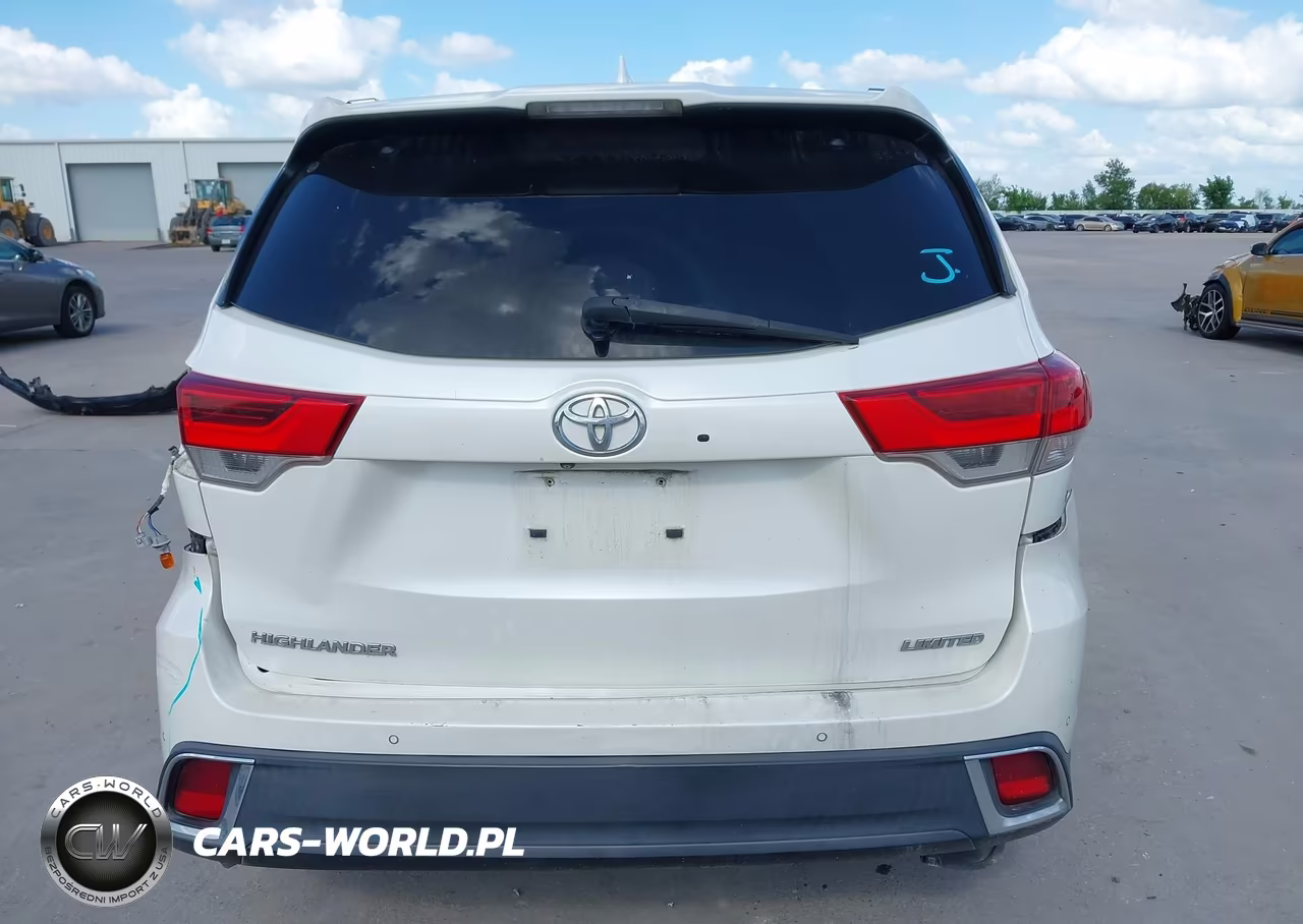 2017 Toyota Highlander Limited Platinum VIN:5TDYZRFH2HS218279 - 17
