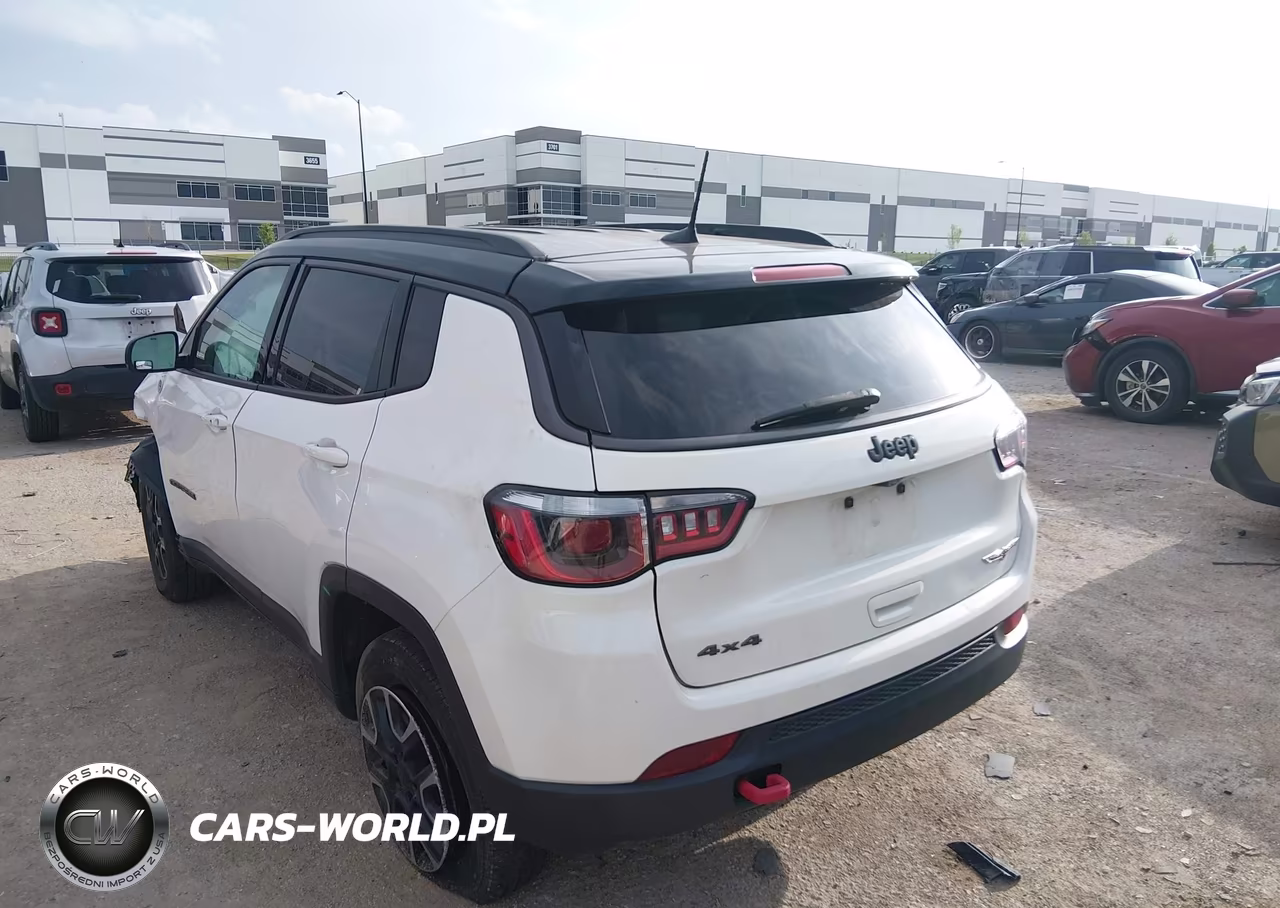 2019 Jeep Compass Trailhawk 4X4 VIN:3C4NJDDBXKT740098 - 3
