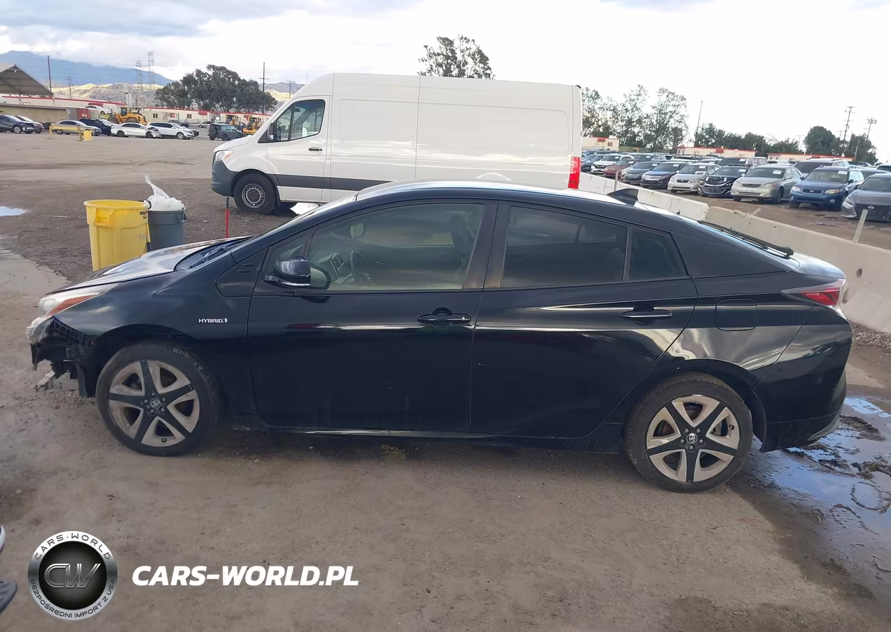 2016 Toyota Prius Three Touring VIN:JTDKARFU5G3007751 - 15