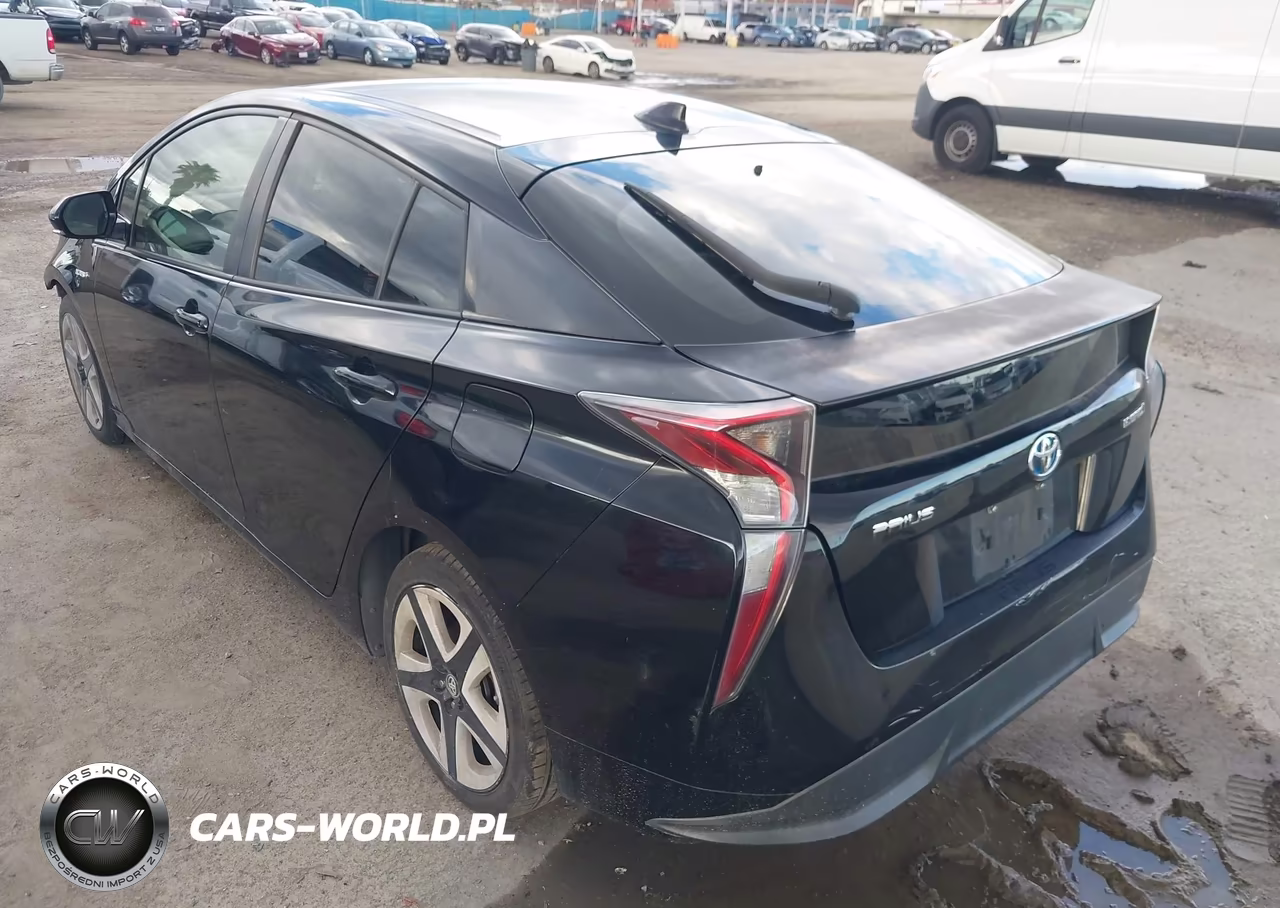 2016 Toyota Prius Three Touring VIN:JTDKARFU5G3007751 - 3
