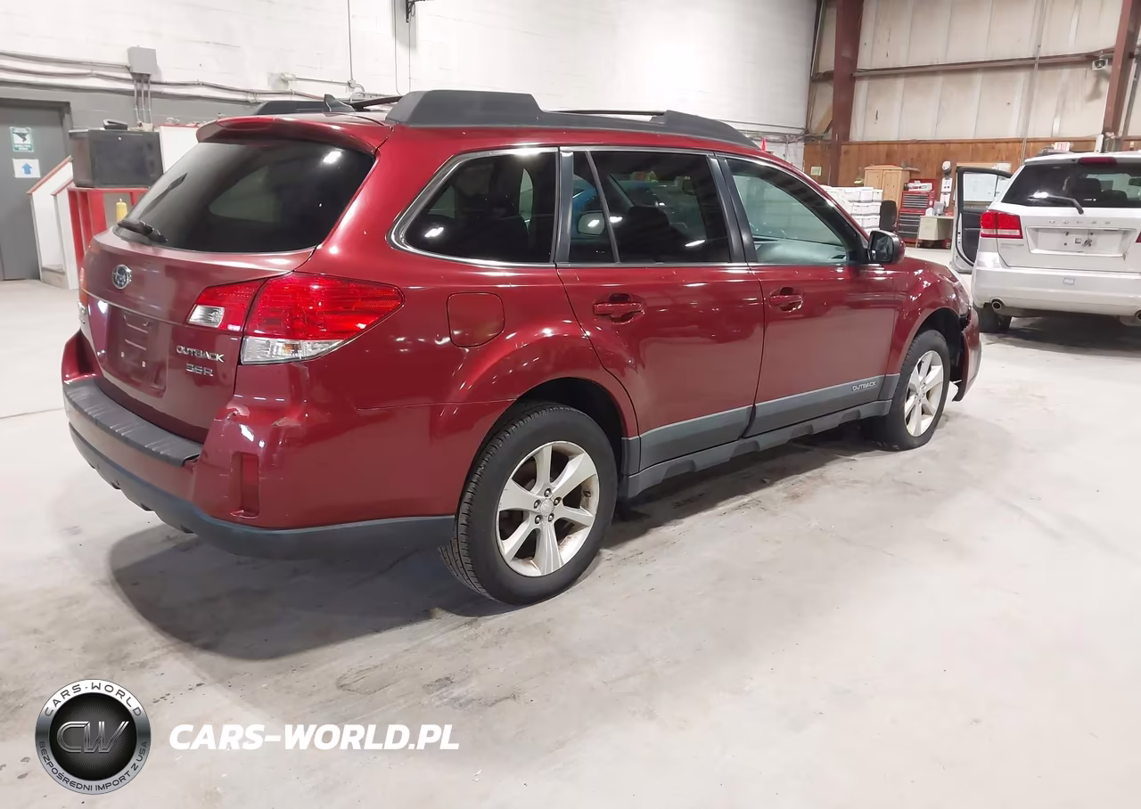 2014 Subaru Outback 3.6R Limited VIN:4S4BRDNC3E2218417 - 4