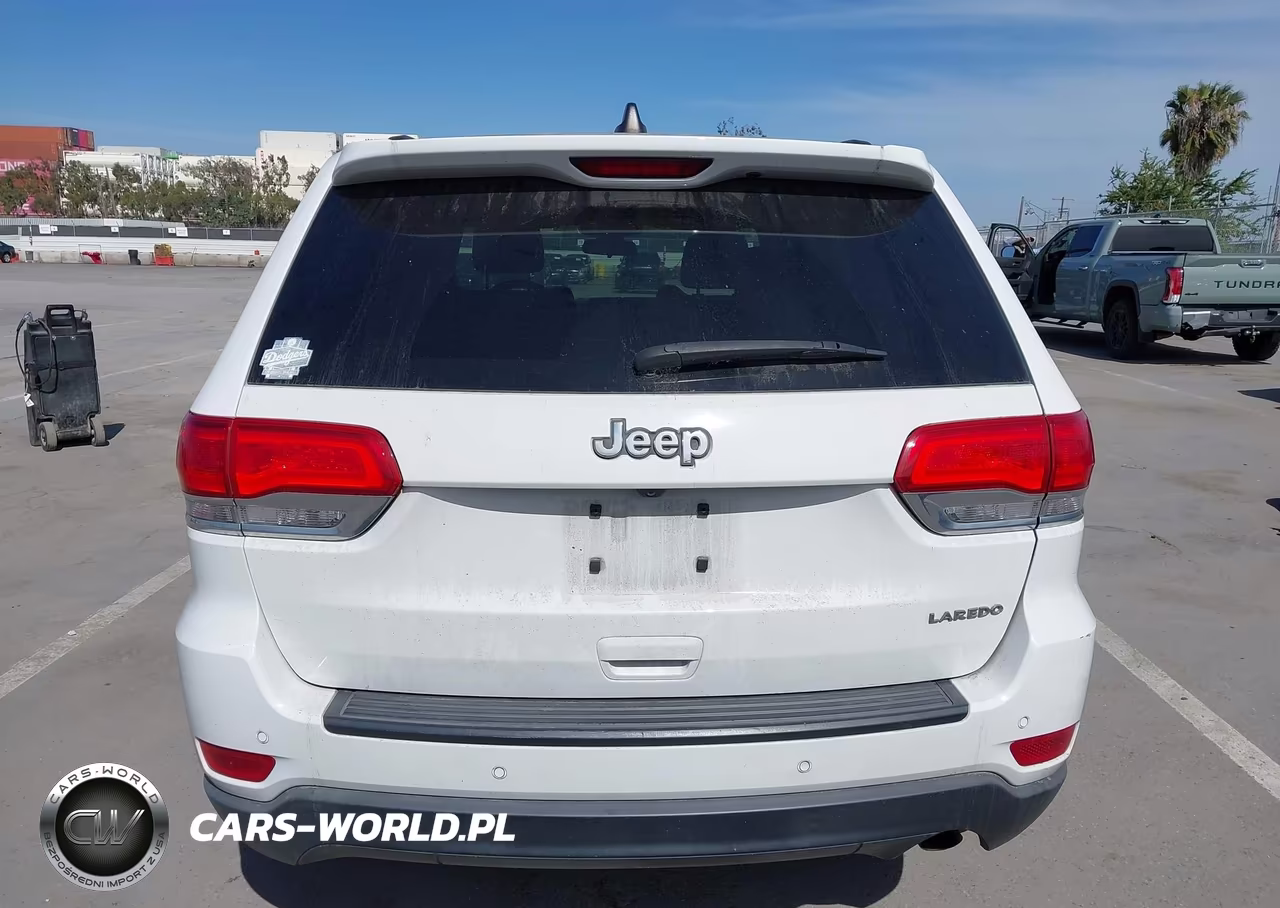 2019 Jeep Grand Cherokee Laredo 4X2 VIN:1C4RJEAGXKC681234 - 17