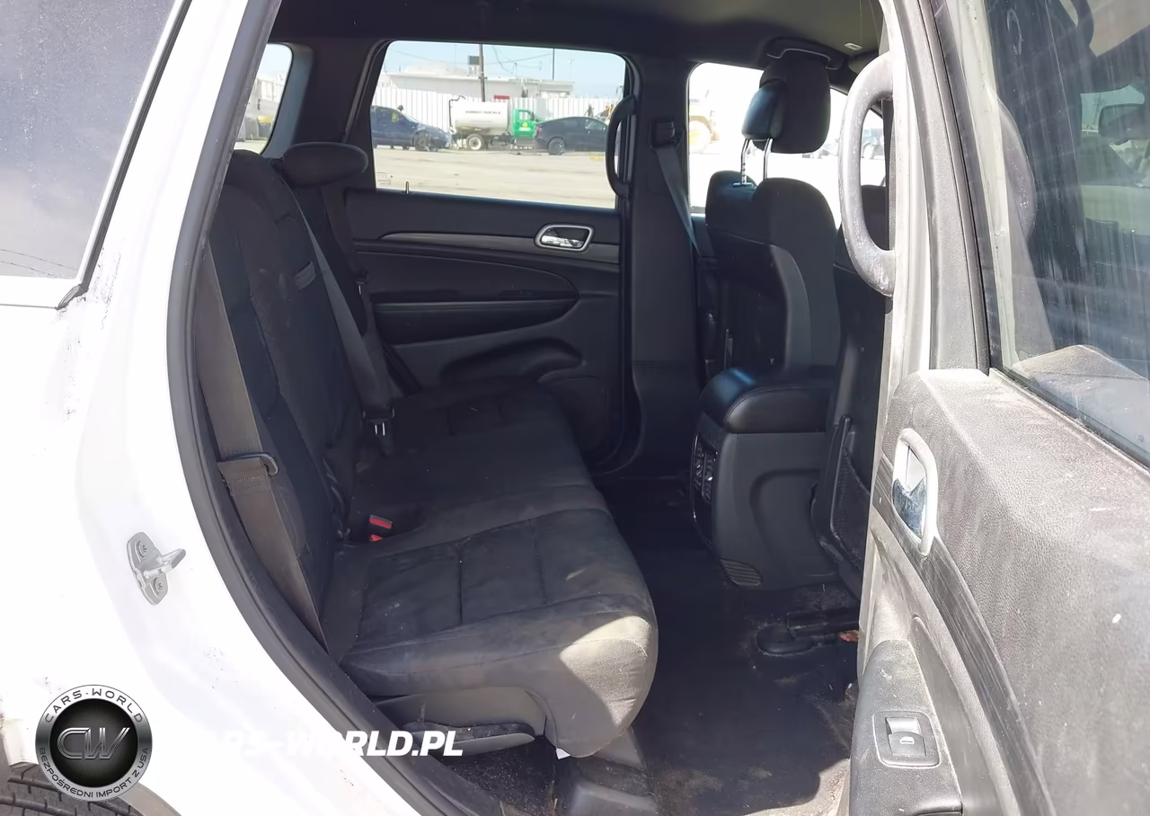2019 Jeep Grand Cherokee Laredo 4X2 VIN:1C4RJEAGXKC681234 - 8