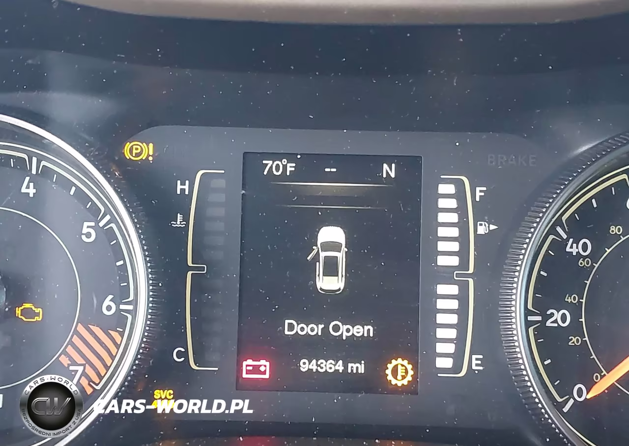 2015 Jeep Cherokee Latitude VIN:1C4PJMCBXFW514928 - 15