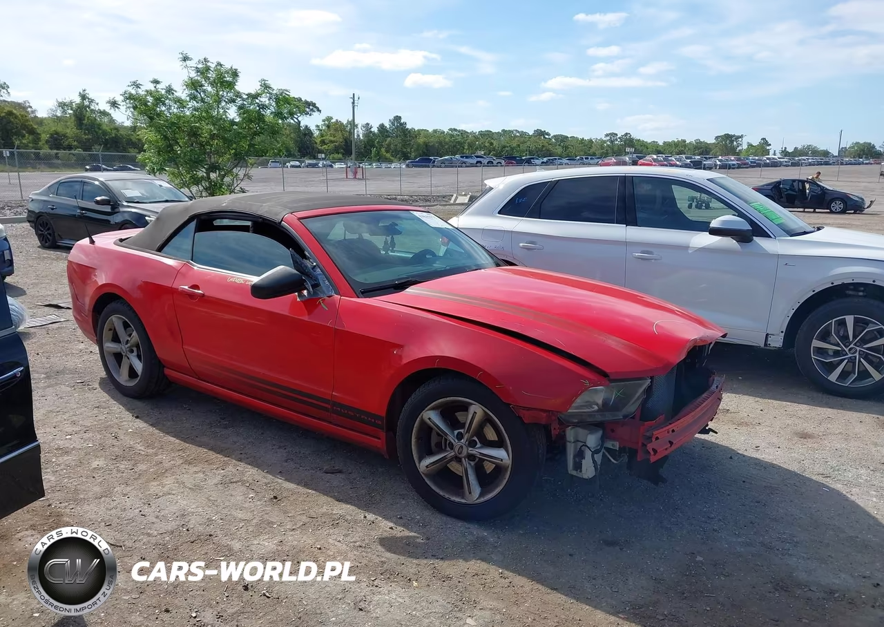 2014 Ford Mustang V6
