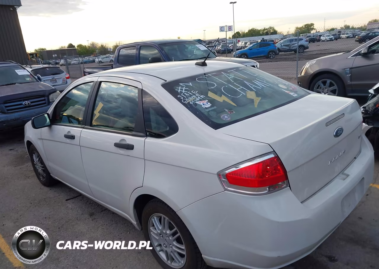 2011 Ford Focus Se VIN:1FAHP3FN2BW150183 - 3