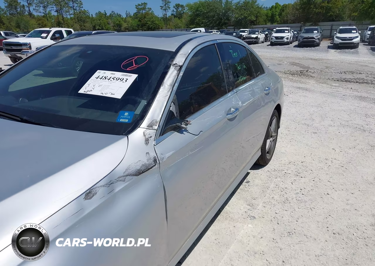 2017 Mercedes-Benz E 300 4Matic VIN:WDDZF4KBXHA203081 - 6