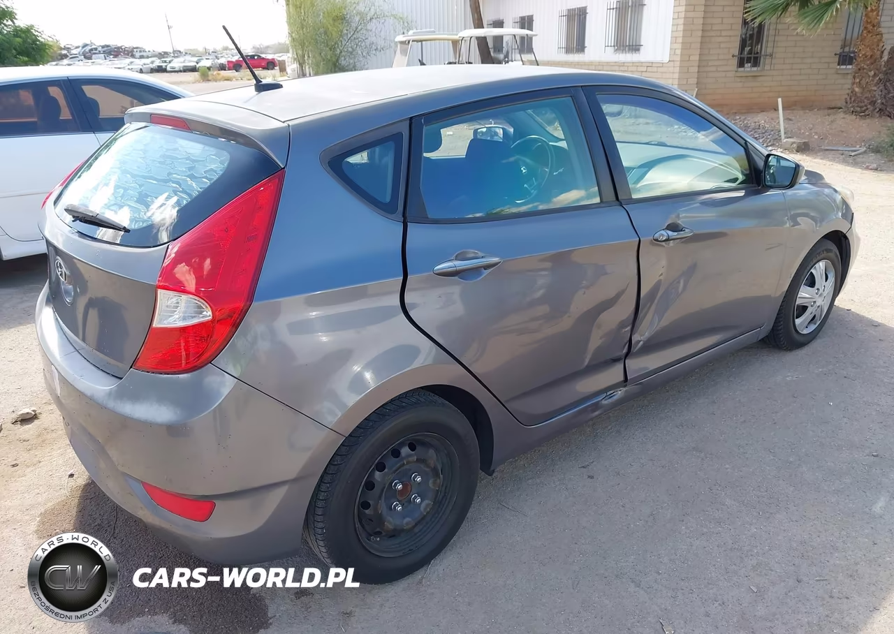 2015 Hyundai Accent Gs VIN:KMHCT5AE7FU202567 - 4
