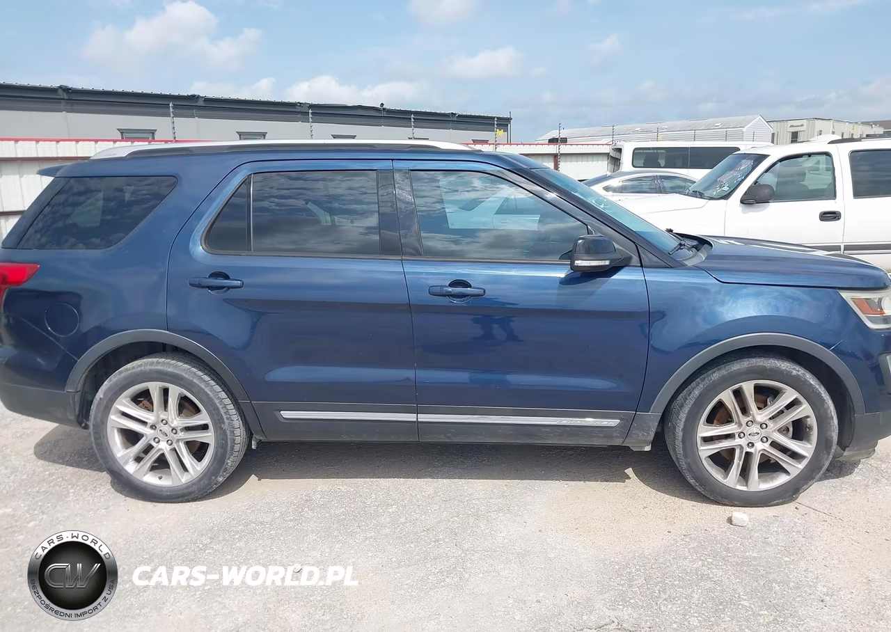 2017 Ford Explorer Xlt VIN:1FM5K7D89HGA26944 - 13