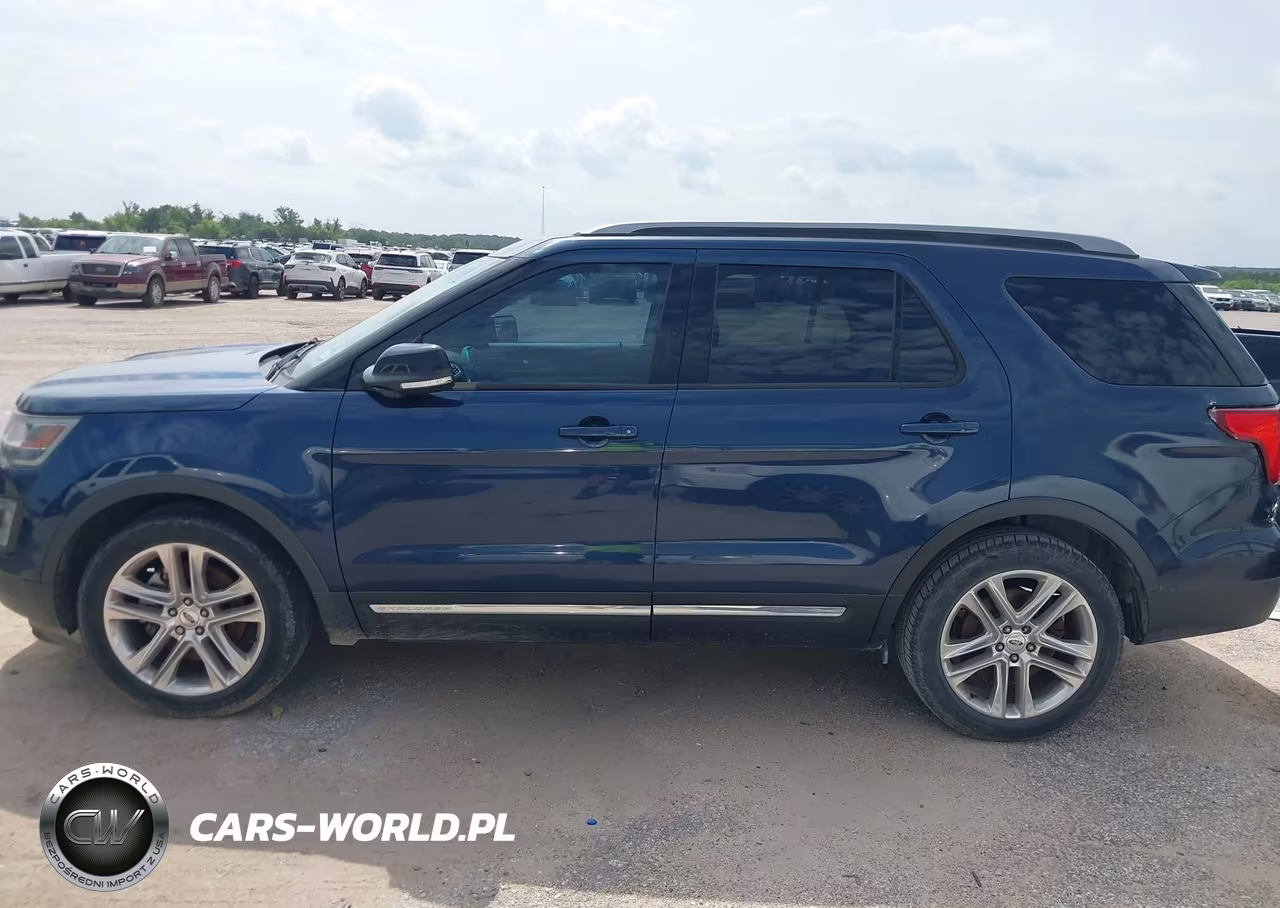 2017 Ford Explorer Xlt VIN:1FM5K7D89HGA26944 - 14