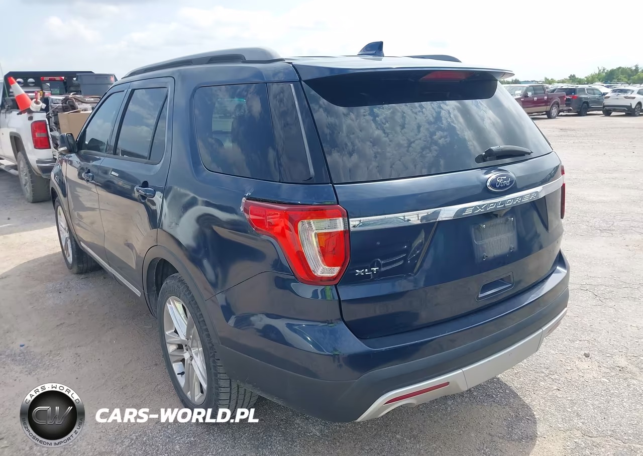 2017 Ford Explorer Xlt VIN:1FM5K7D89HGA26944 - 3