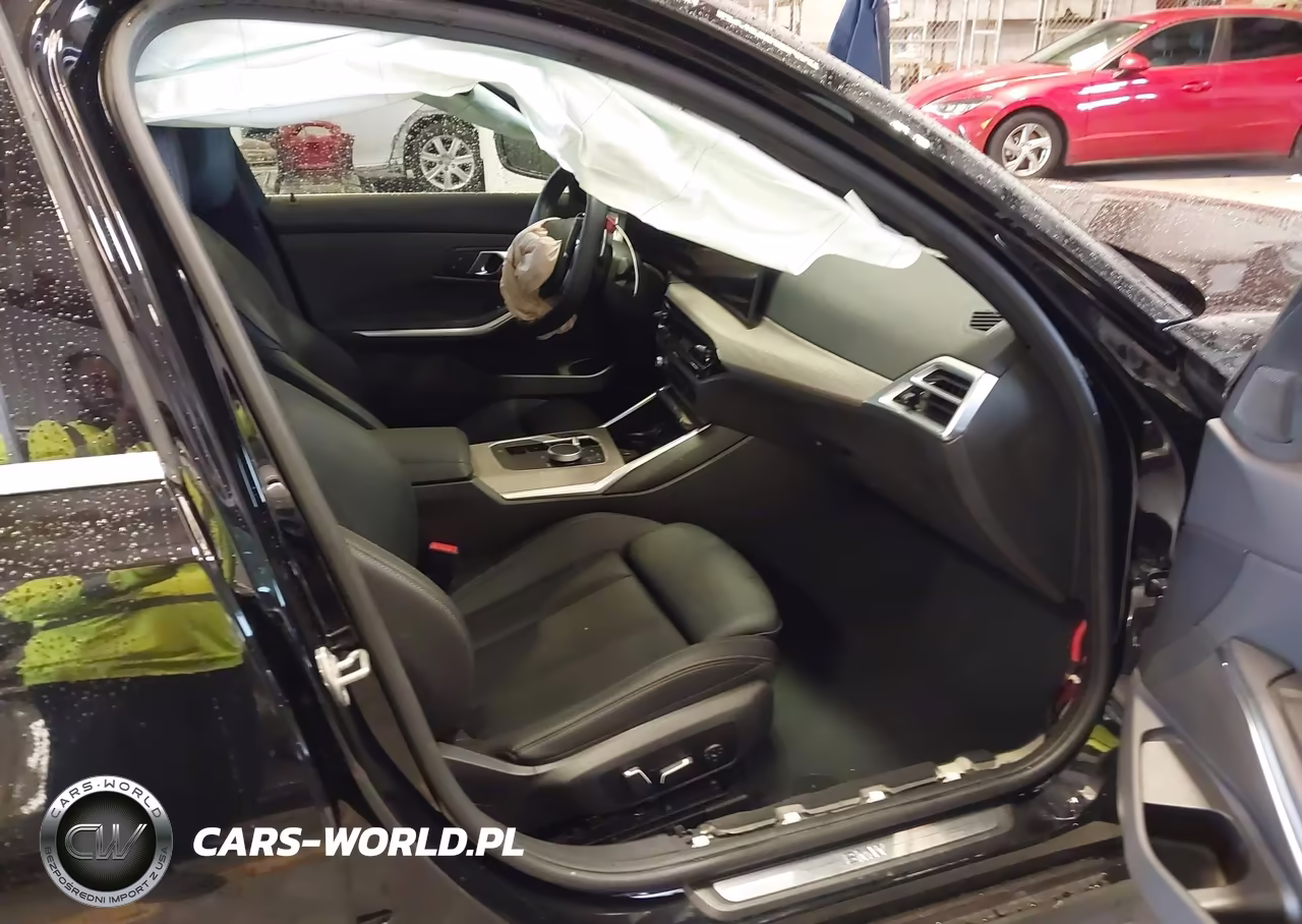 2025 BMW 330I xDrive VIN:3MW89CW09S8F07003 - 5