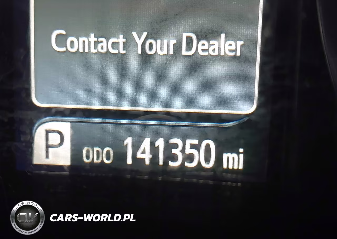 2018 Toyota Sienna Le 8 Passenger VIN:5TDKZ3DC3JS927612 - 16