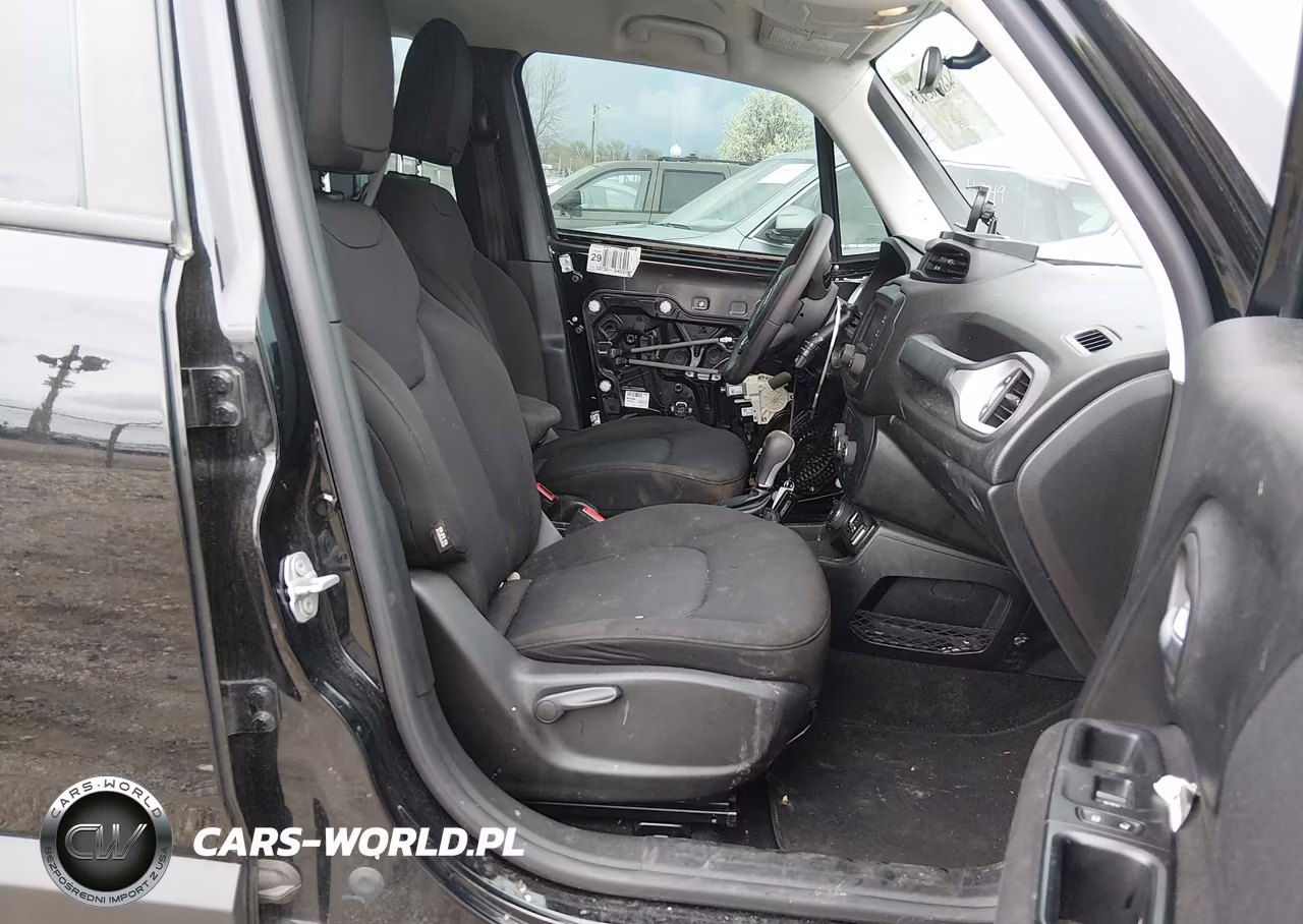 2018 Jeep Renegade Sport 4X4 VIN:ZACCJBAB2JPJ05895 - 5