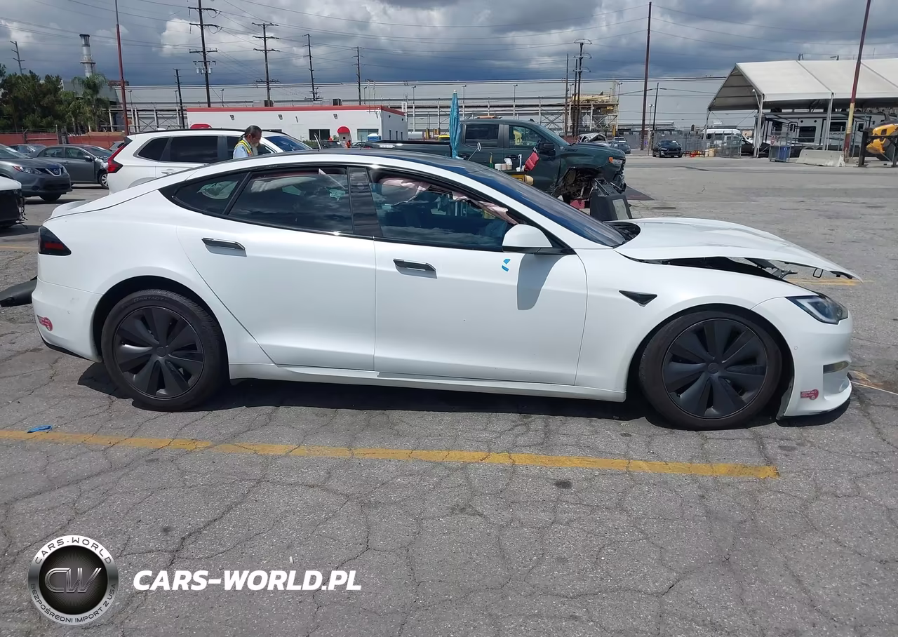2022 Tesla Model S Dual Motor All-Wheel Drive VIN:5YJSA1E58NF478790 - 13
