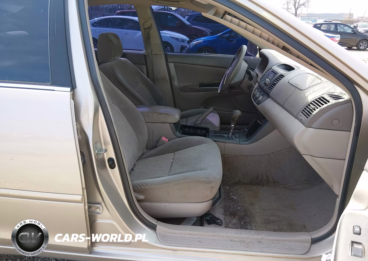 2005 Toyota Camry Le VIN:4T1BE32KX5U060809 - 5