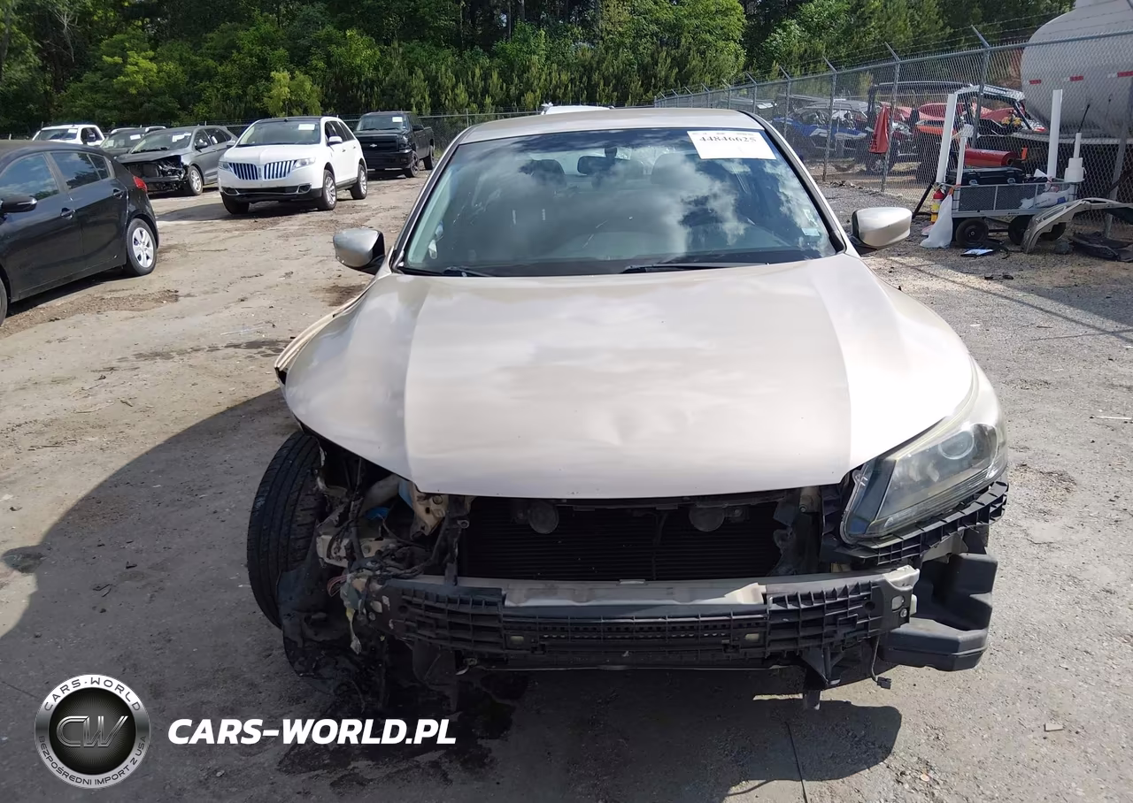 2013 Honda Accord Sport VIN:1HGCR2F5XDA261882 - 13