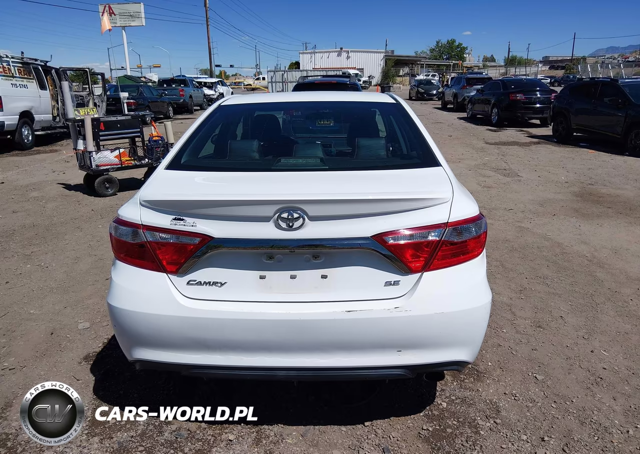2016 Toyota Camry Se VIN:4T1BF1FK3GU236940 - 16