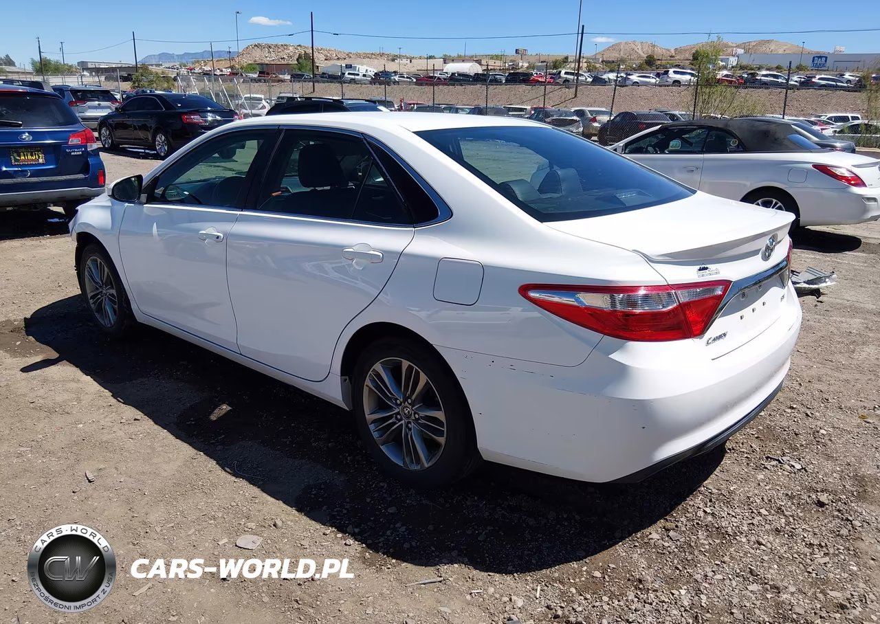 2016 Toyota Camry Se VIN:4T1BF1FK3GU236940 - 3