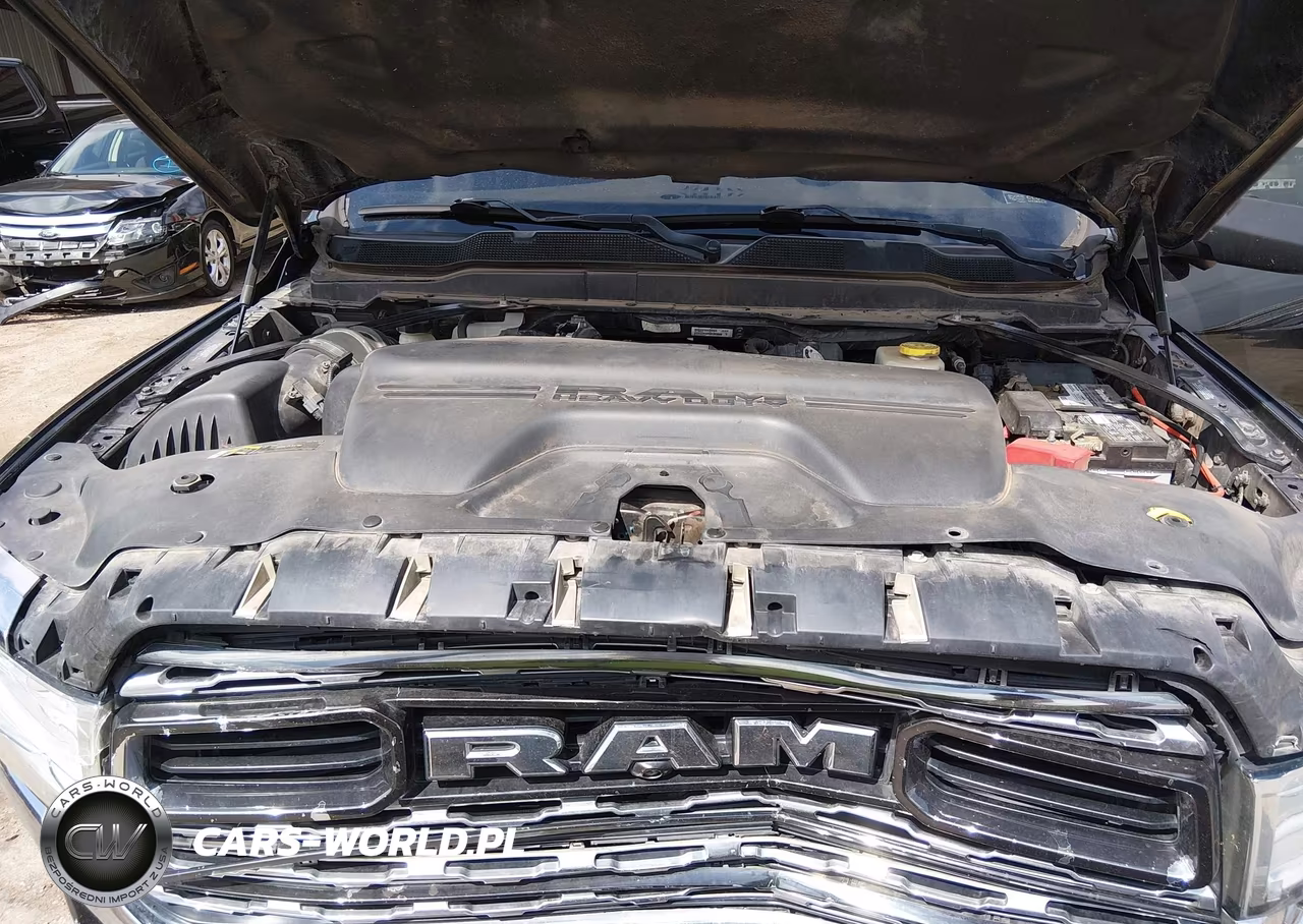 2019 Ram 2500 Limited 4X4 6'4 Box VIN:3C6UR5TL9KG626629 - 10