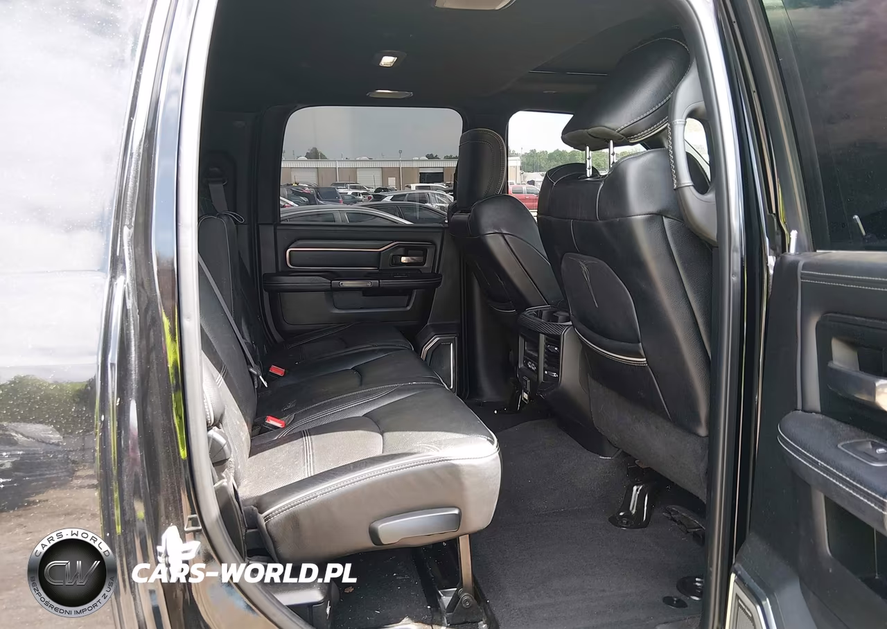 2019 Ram 2500 Limited 4X4 6'4 Box VIN:3C6UR5TL9KG626629 - 8