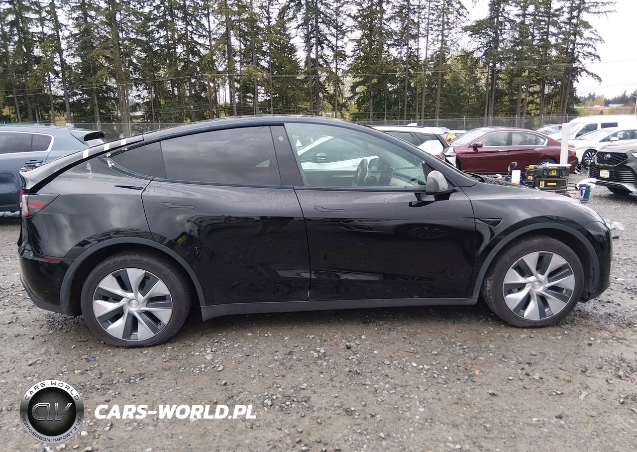 2022 Tesla Model Y Long Range Dual Motor All-Wheel Drive VIN:7SAYGAEE1NF535083 - 14