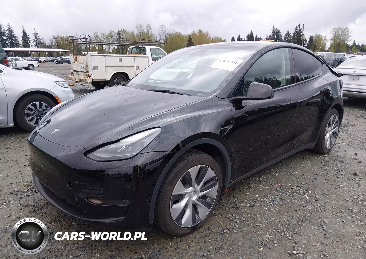 2022 Tesla Model Y Long Range Dual Motor All-Wheel Drive VIN:7SAYGAEE1NF535083 - 2