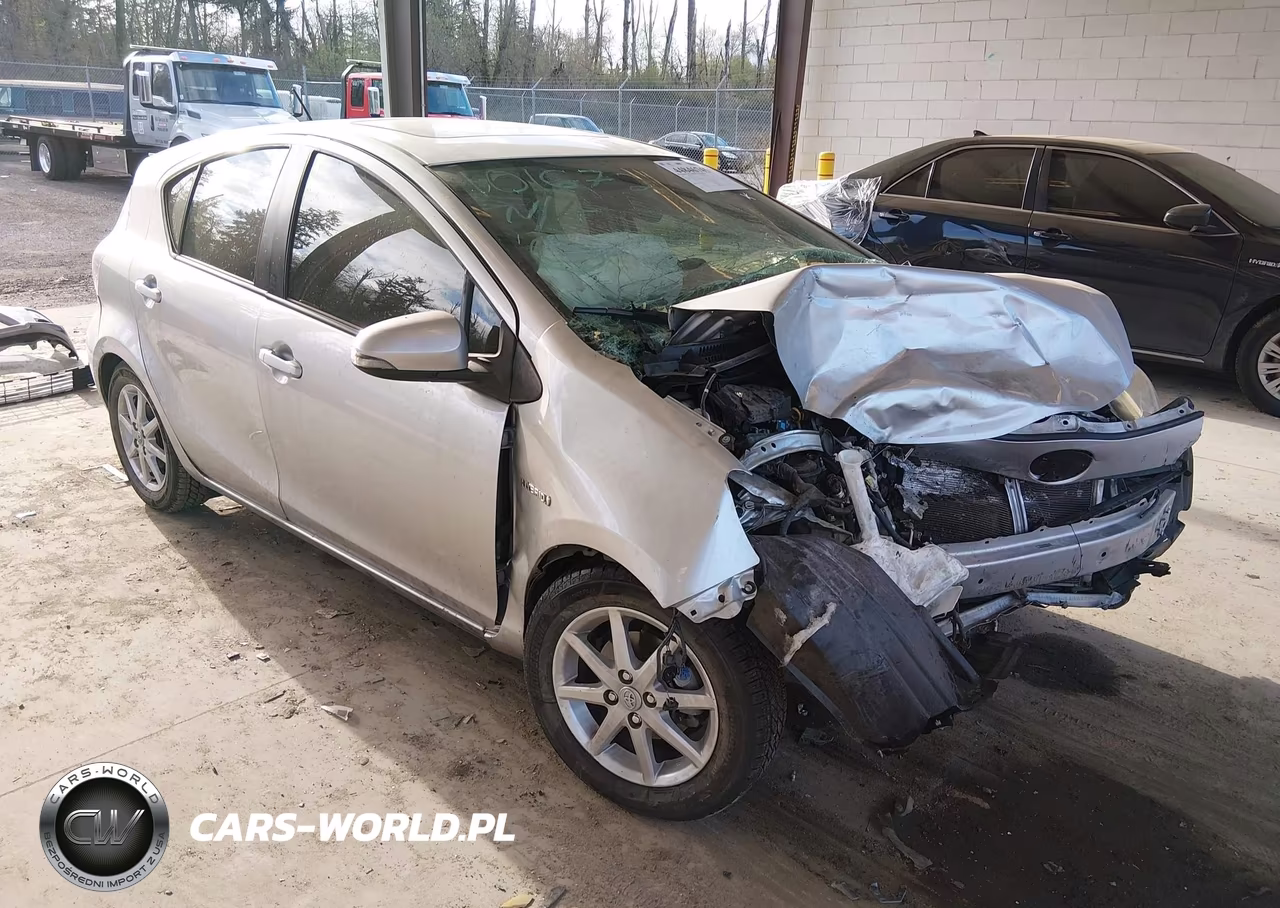 2013 Toyota Prius C Four