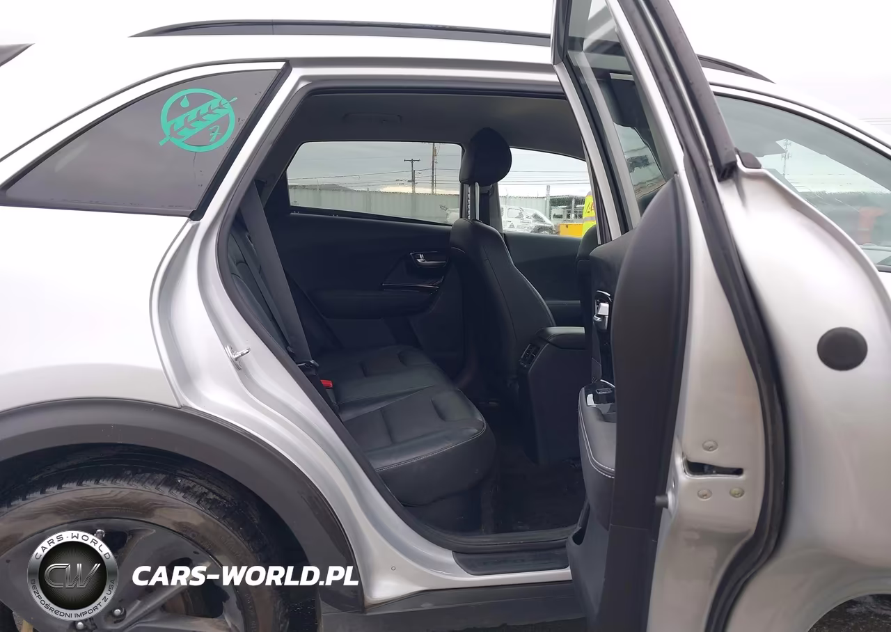 2019 Kia Niro S Touring VIN:KNDCC3LC9K5254002 - 8