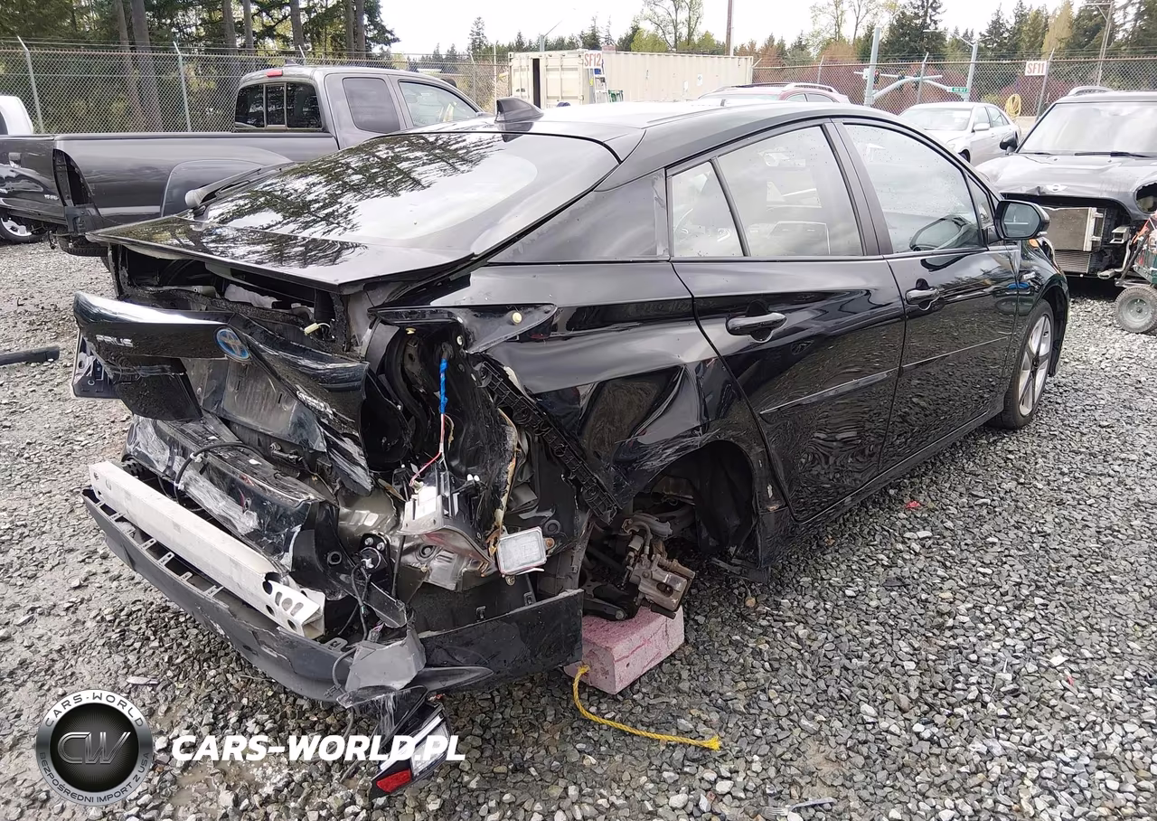 2016 Toyota Prius Four Touring VIN:JTDKARFU5G3506436 - 4