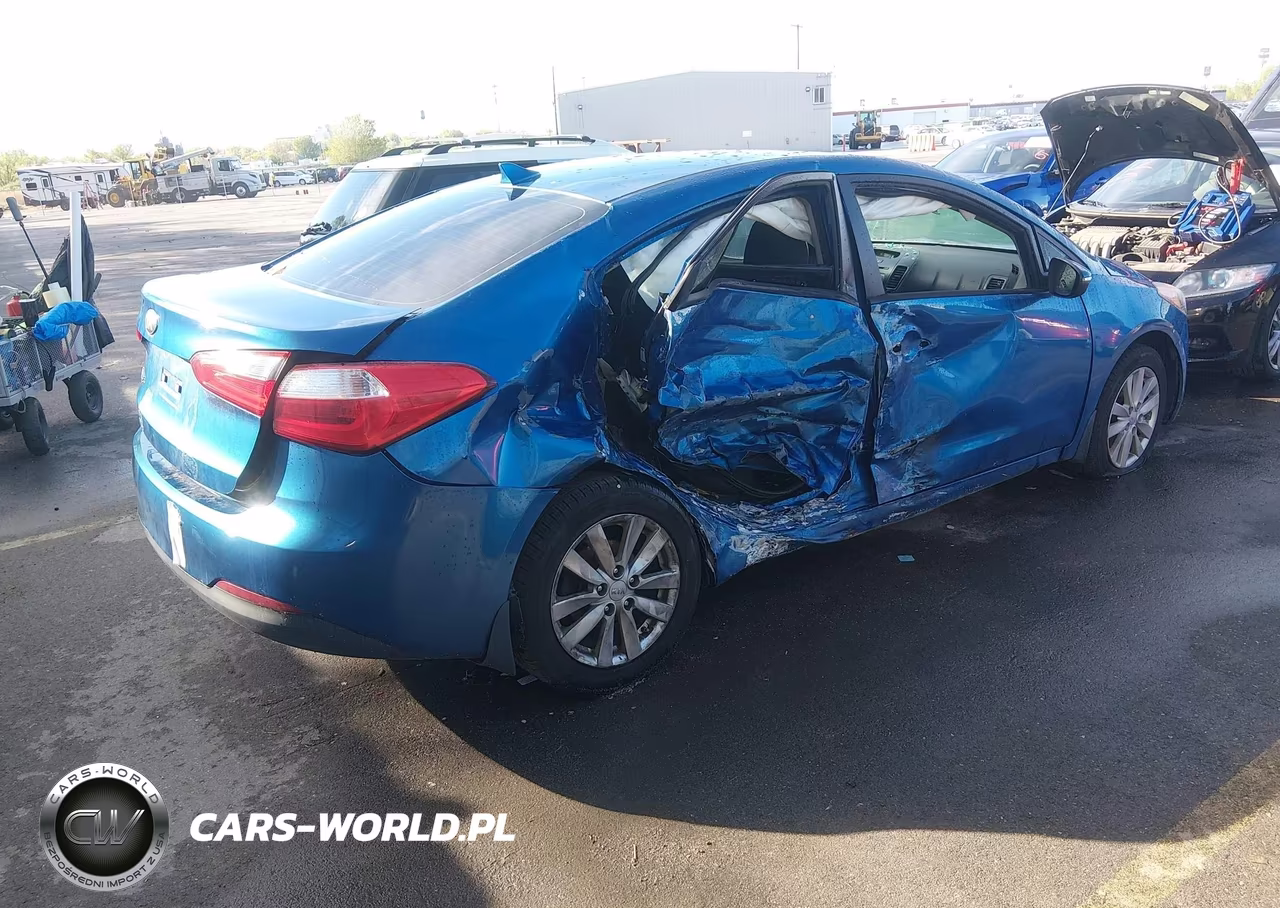 2014 Kia Forte Lx VIN:KNAFX4A68E5079747 - 4