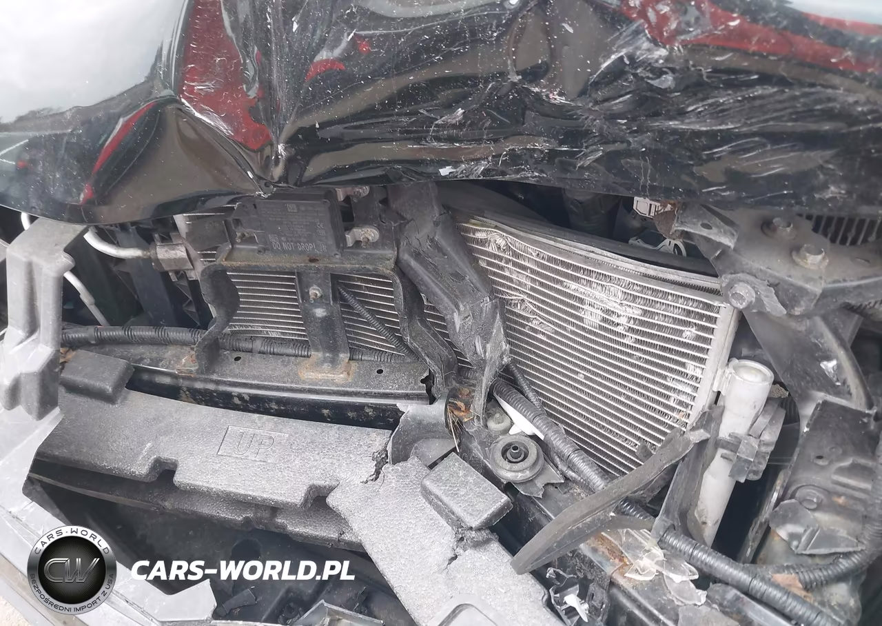 2019 Nissan Rogue Sport S VIN:JN1BJ1CR8KW349688 - 19