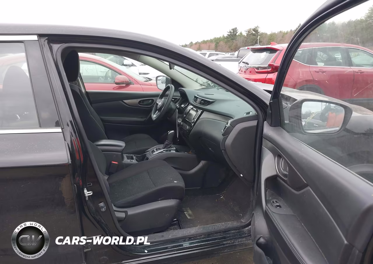 2019 Nissan Rogue Sport S VIN:JN1BJ1CR8KW349688 - 5