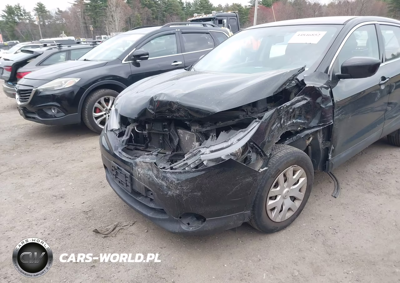 2019 Nissan Rogue Sport S VIN:JN1BJ1CR8KW349688 - 6