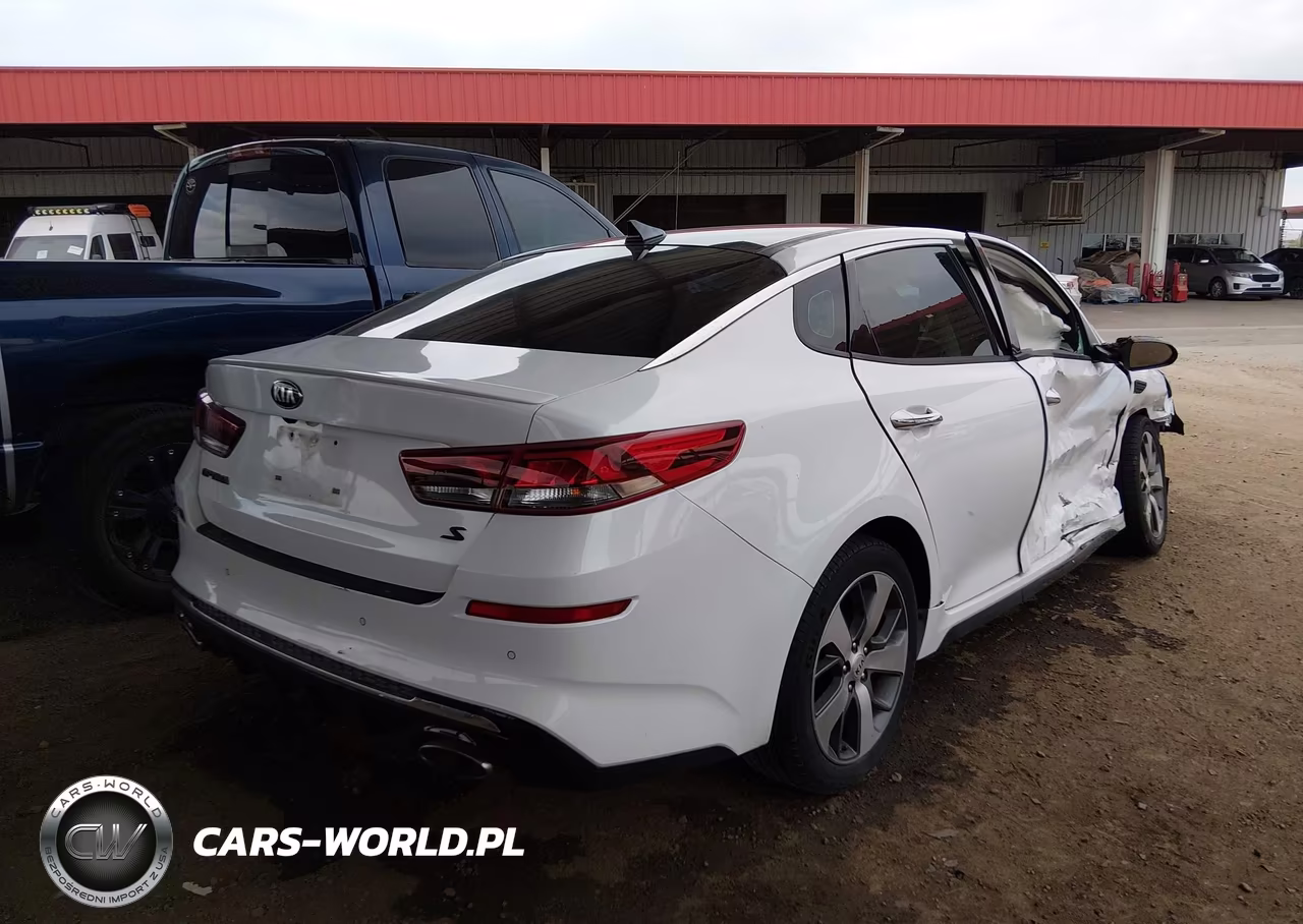 2019 Kia Optima S VIN:5XXGT4L34KG280042 - 4