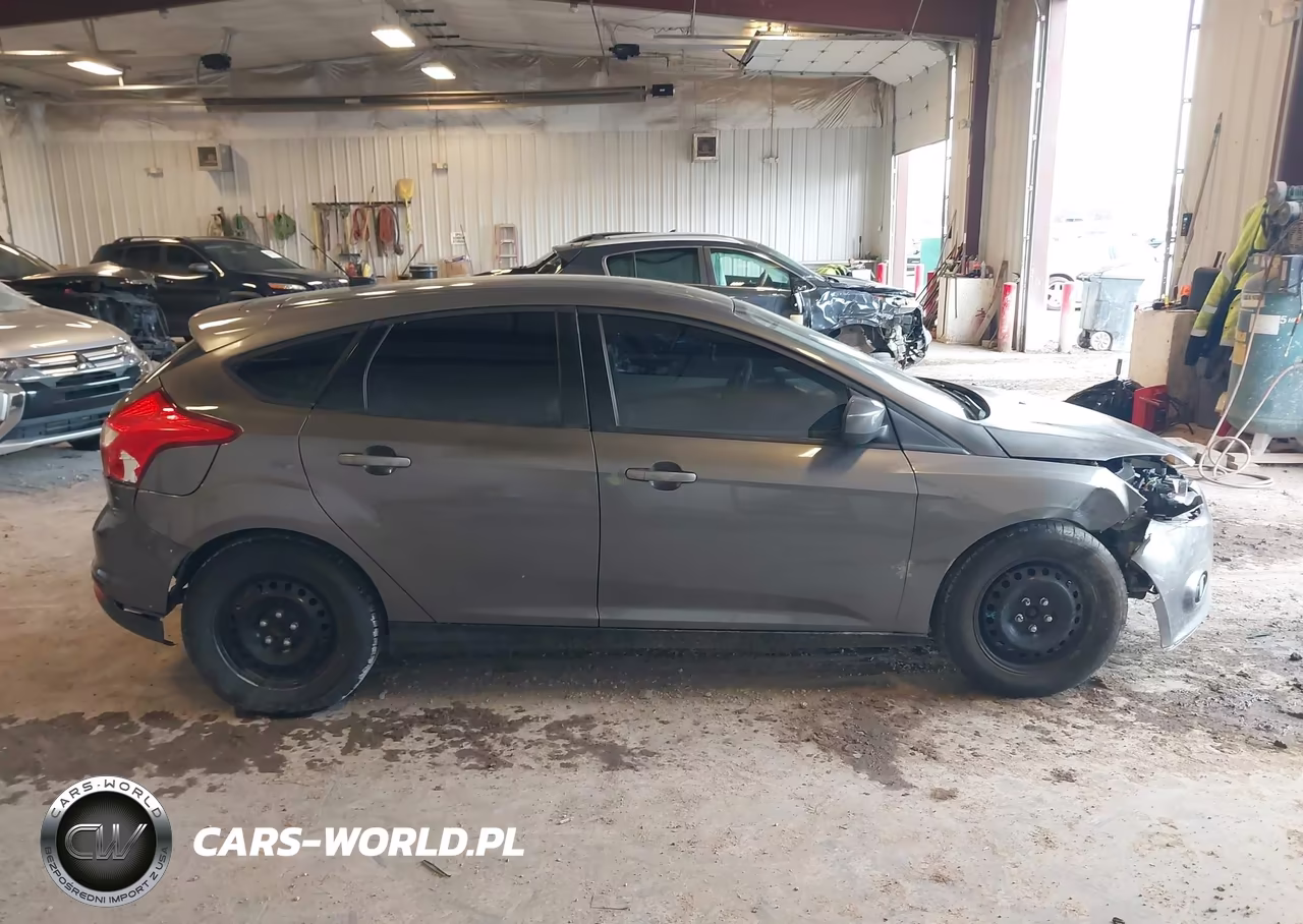 2012 Ford Focus Se VIN:1FAHP3K25CL466496 - 13