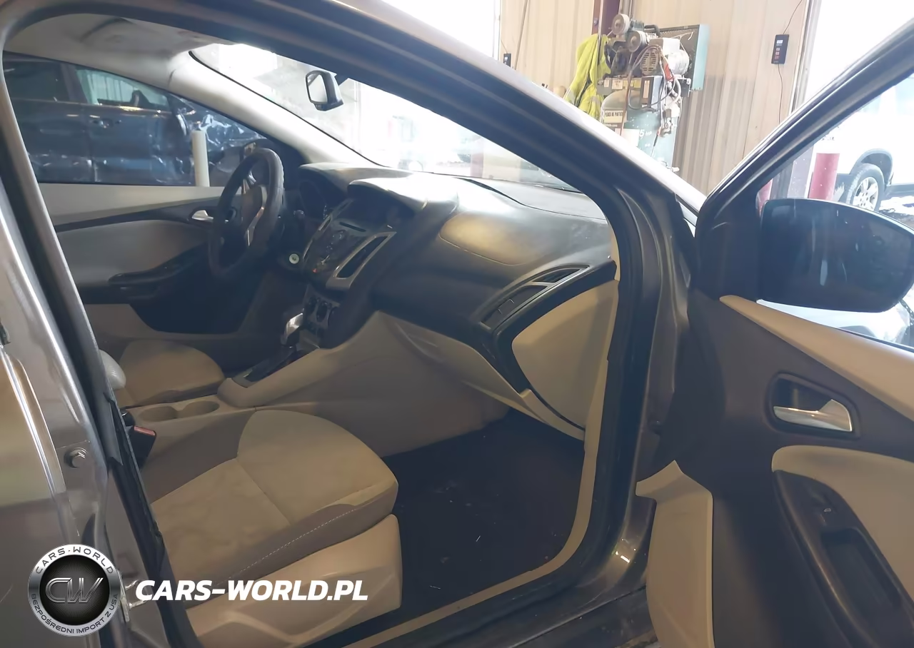 2012 Ford Focus Se VIN:1FAHP3K25CL466496 - 5