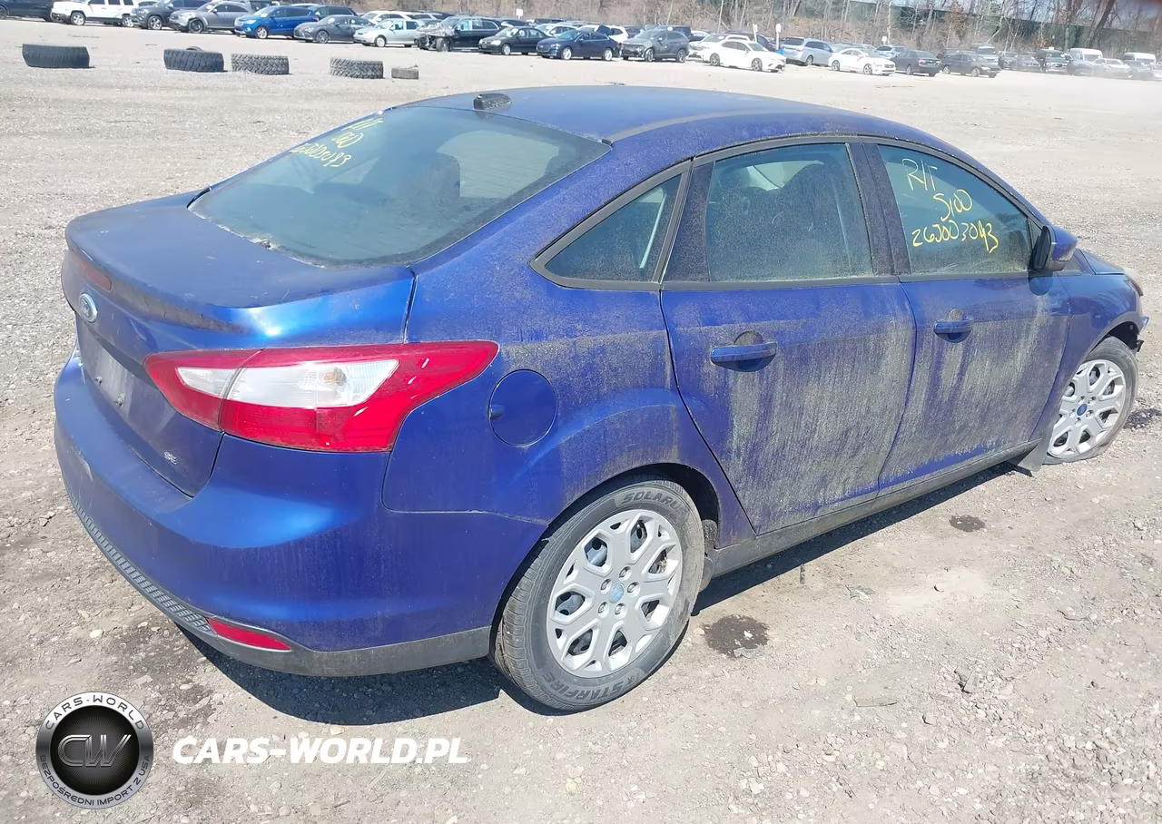 2012 Ford Focus Se VIN:1FAHP3F22CL216546 - 4