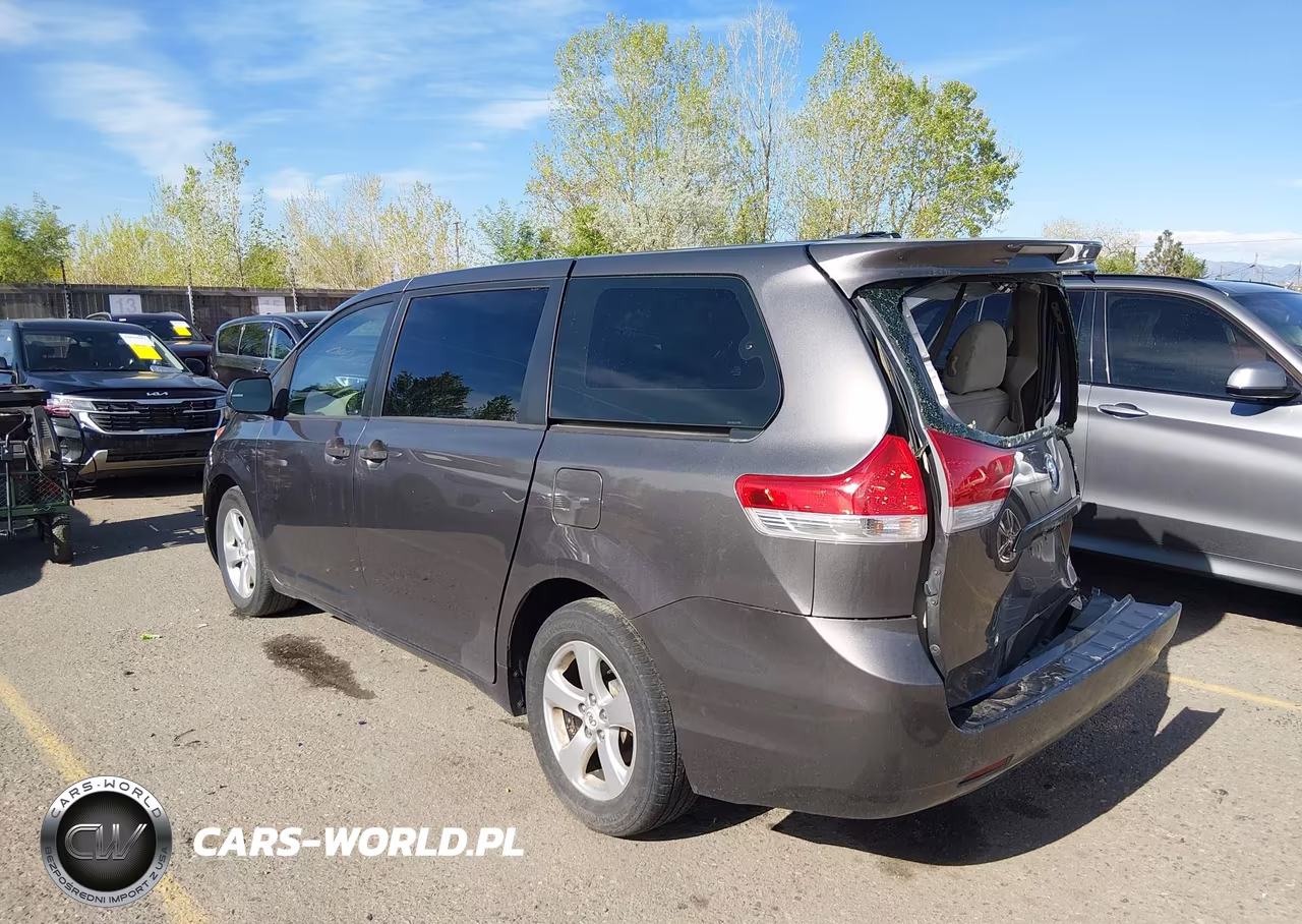 2012 Toyota Sienna Base V6 7 Passenger VIN:5TDZK3DC2CS199982 - 3