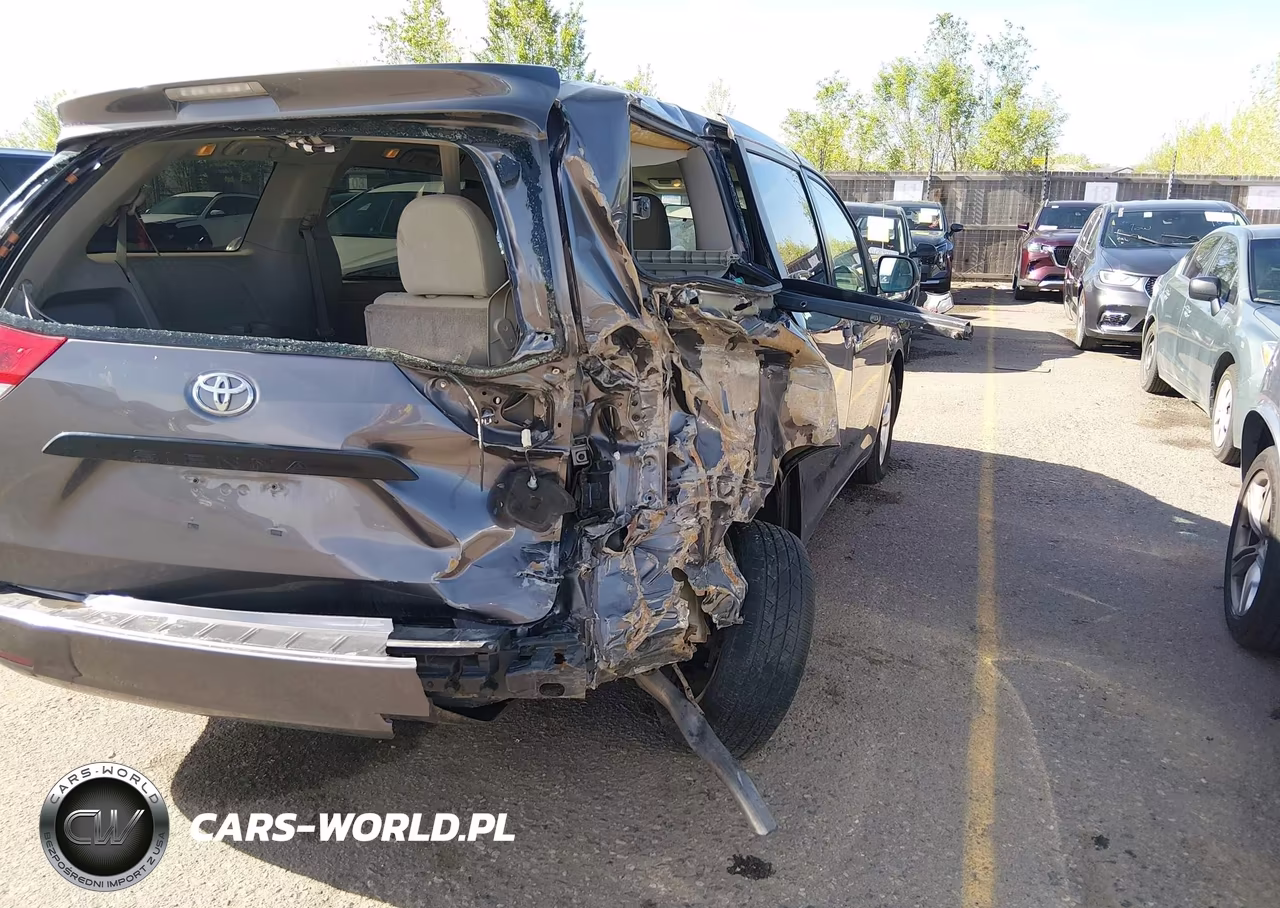 2012 Toyota Sienna Base V6 7 Passenger VIN:5TDZK3DC2CS199982 - 6