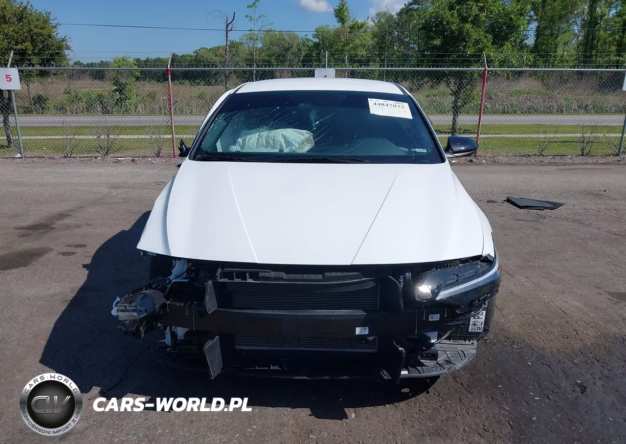 2025 Hyundai Elantra Sel Sport VIN:KMHLM4DG9SU930826 - 13
