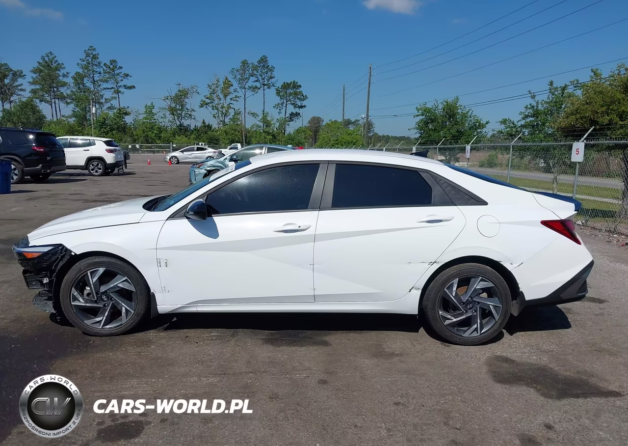 2025 Hyundai Elantra Sel Sport VIN:KMHLM4DG9SU930826 - 15