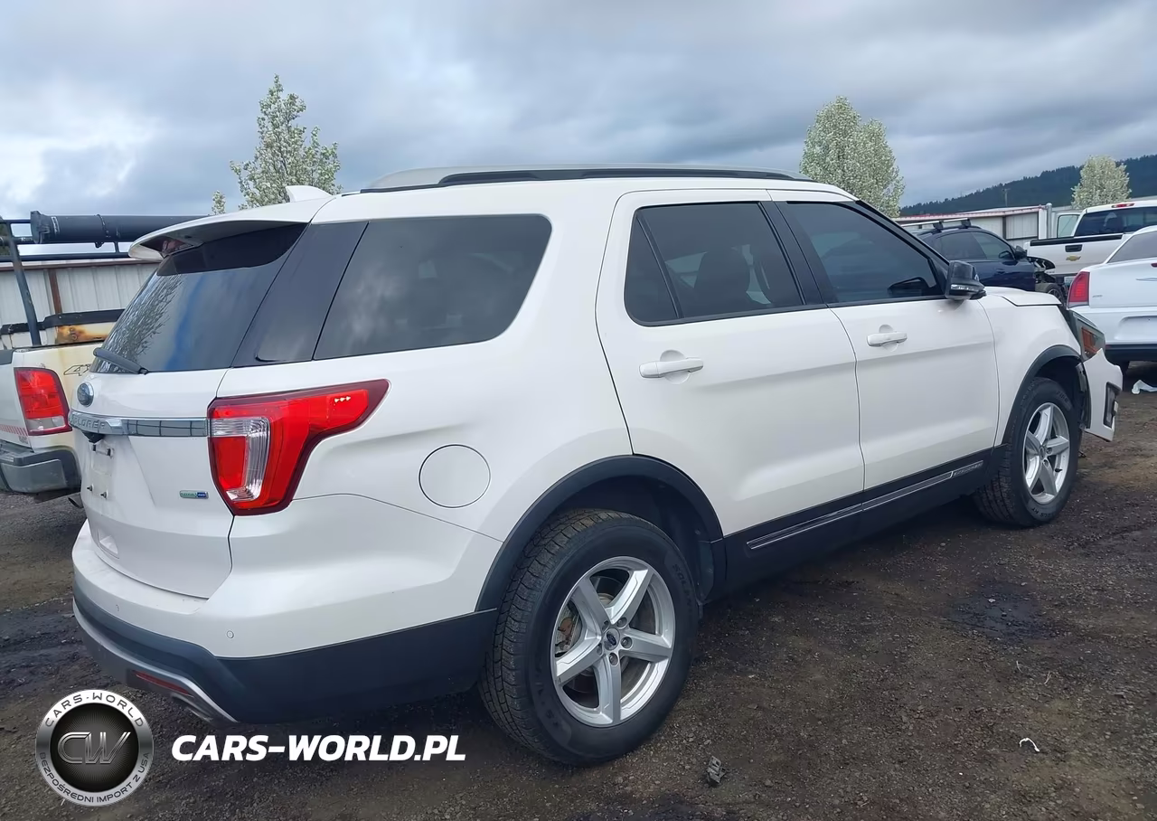 2016 Ford Explorer Xlt VIN:1FM5K8D87GGC23356 - 4