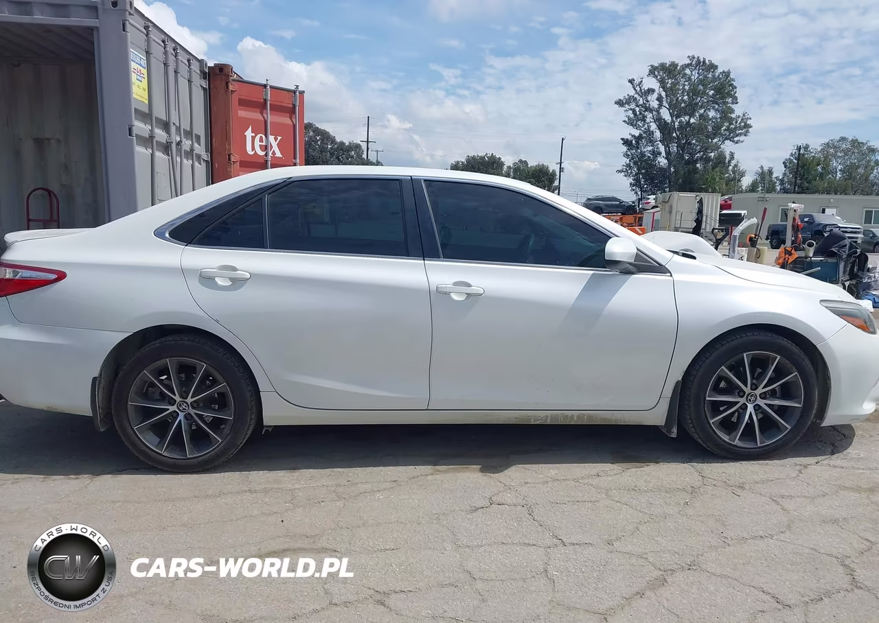2016 Toyota Camry Xse V6 VIN:4T1BK1FK1GU575482 - 13