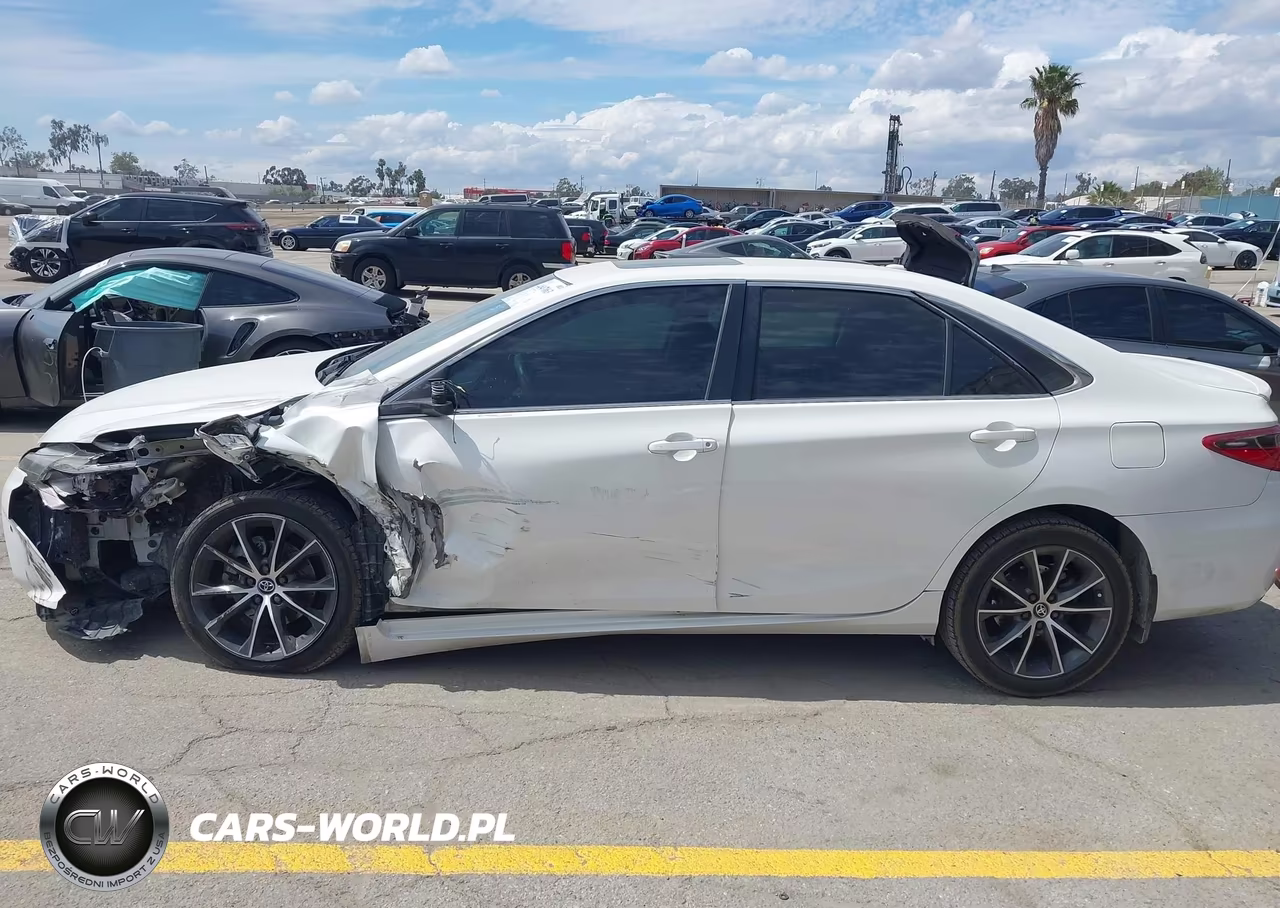 2016 Toyota Camry Xse V6 VIN:4T1BK1FK1GU575482 - 14
