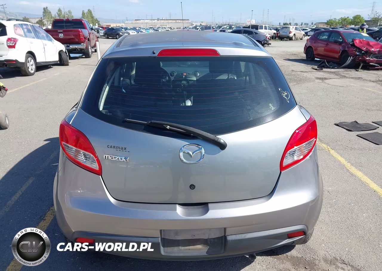 2014 Mazda Mazda2 Sport VIN:JM1DE1KZ6E0184825 - 17