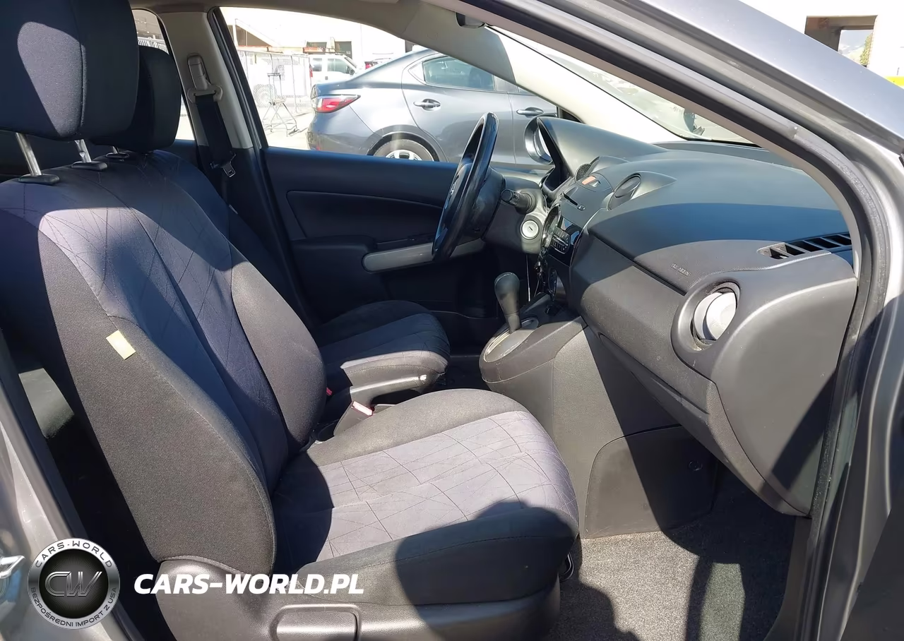 2014 Mazda Mazda2 Sport VIN:JM1DE1KZ6E0184825 - 5